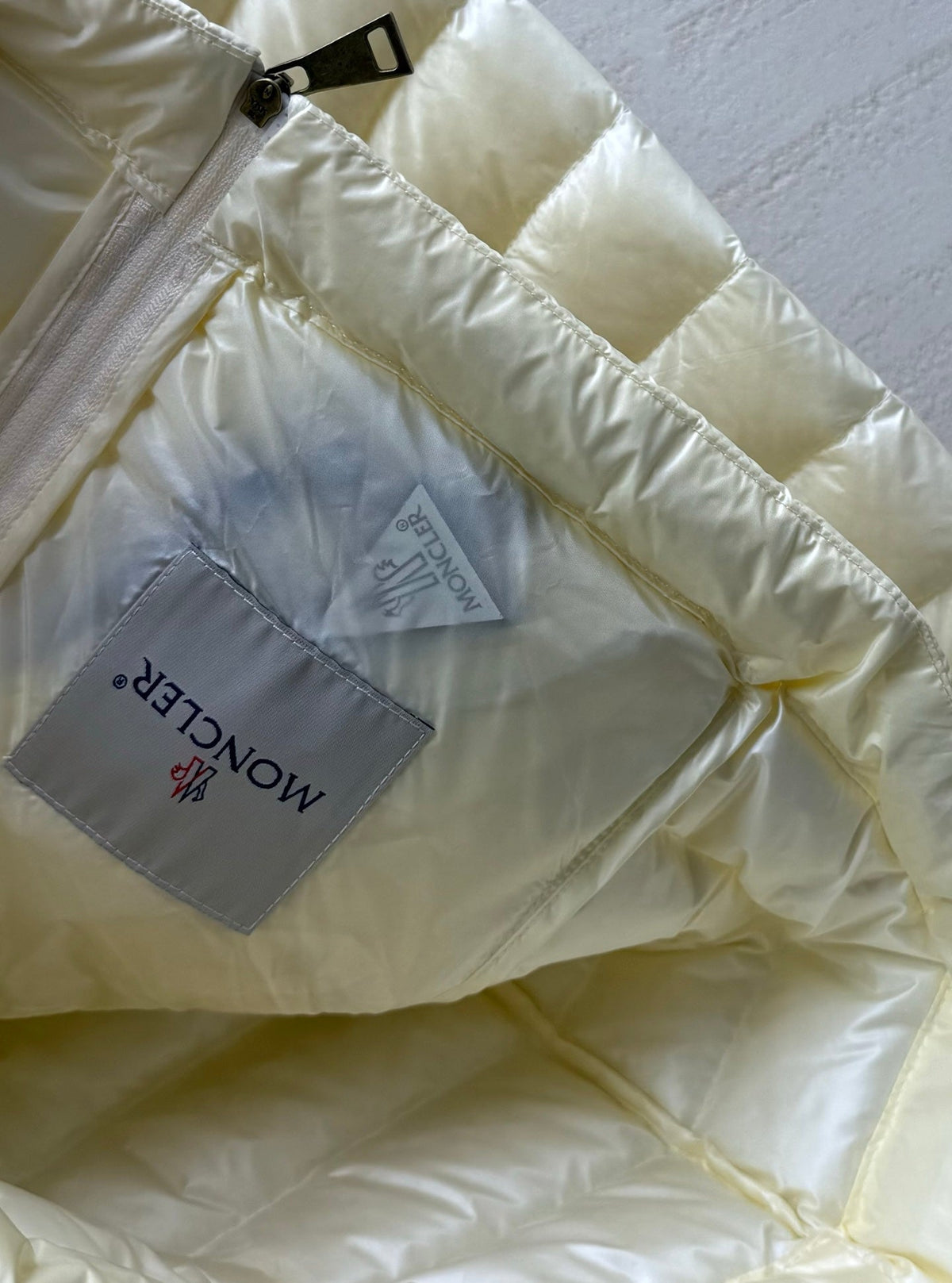 MC 26s Down Jacket White Polyamide 432988