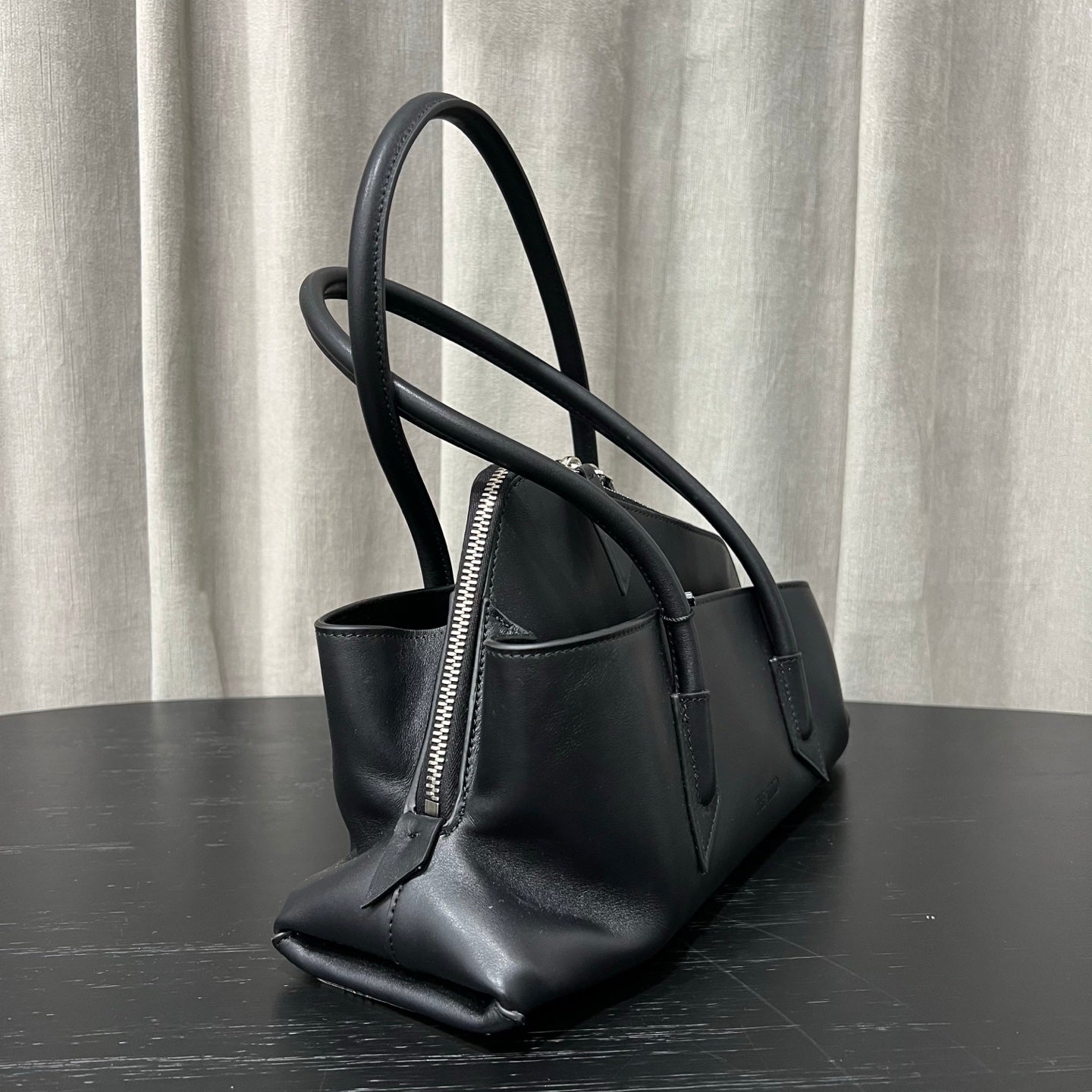 The Attico Small La Passaggiata Tote Bag Black Leather