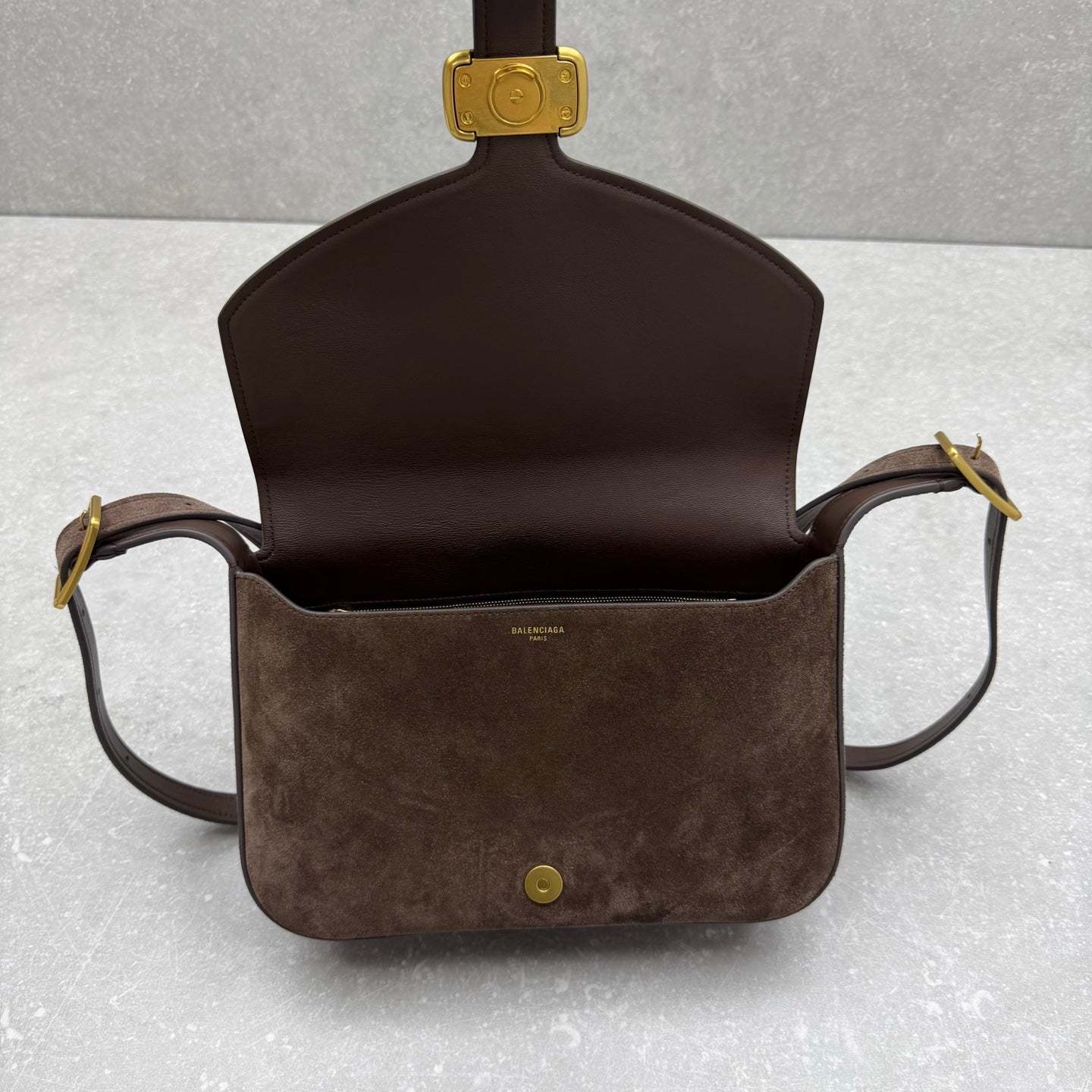 Clicca Shoulder Bag Medium Coffee Suede