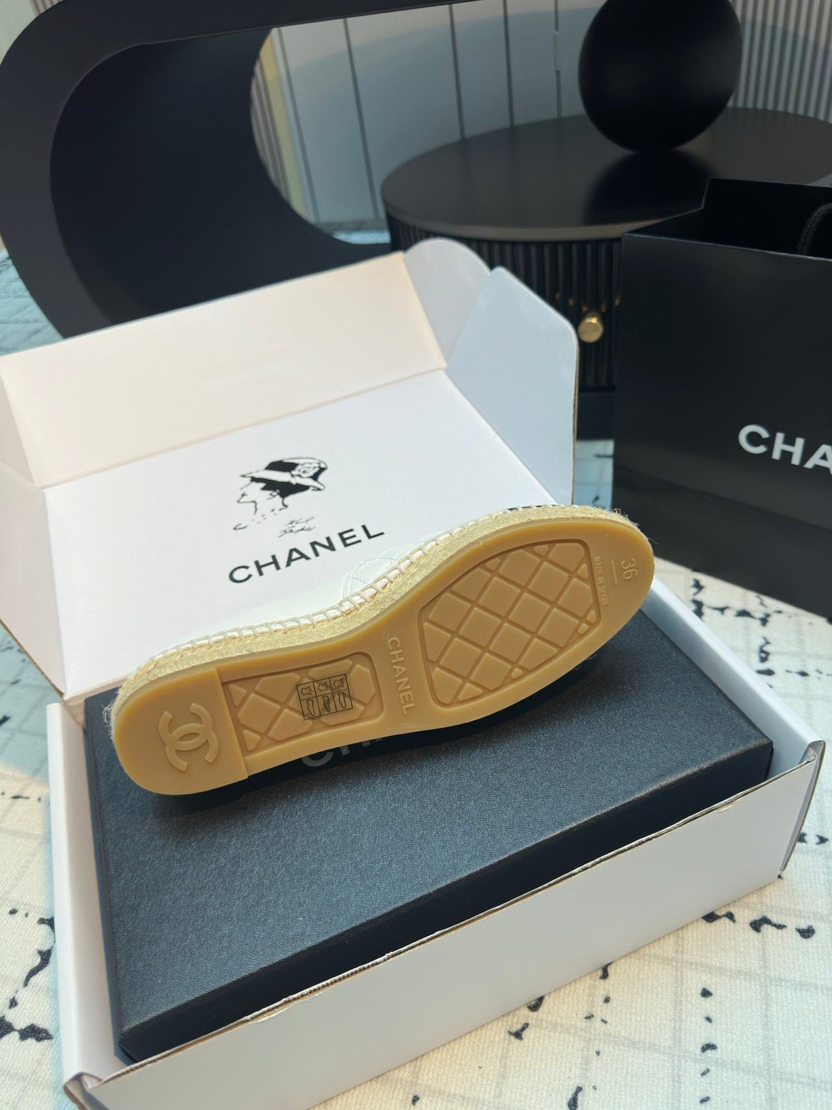 CC 26 Espadrilles Loafers In White Lambskin With Black Logo