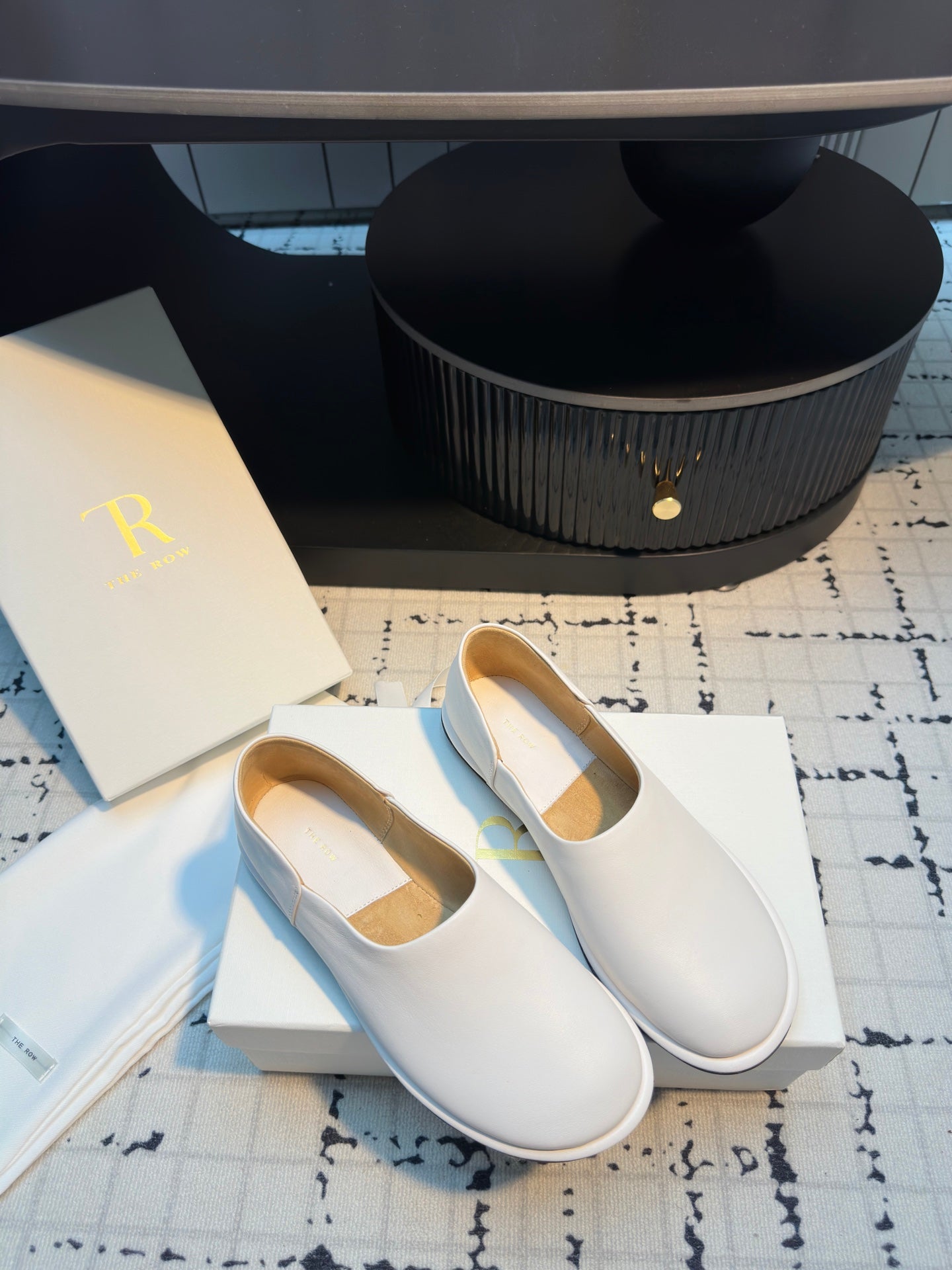 The Row Flat Loafer White Calfskin 334453