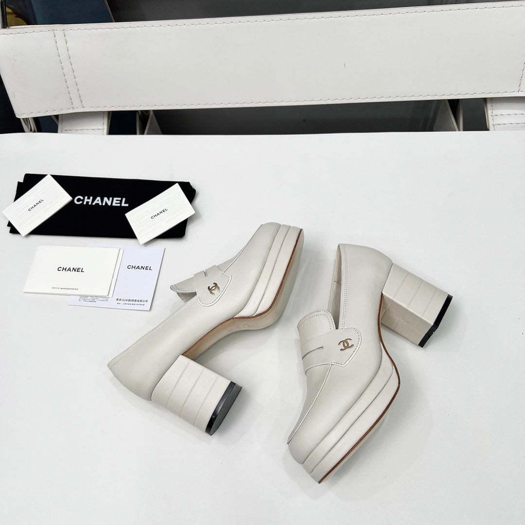 CC Platform Loafers 70mm White Sheepskin 459434