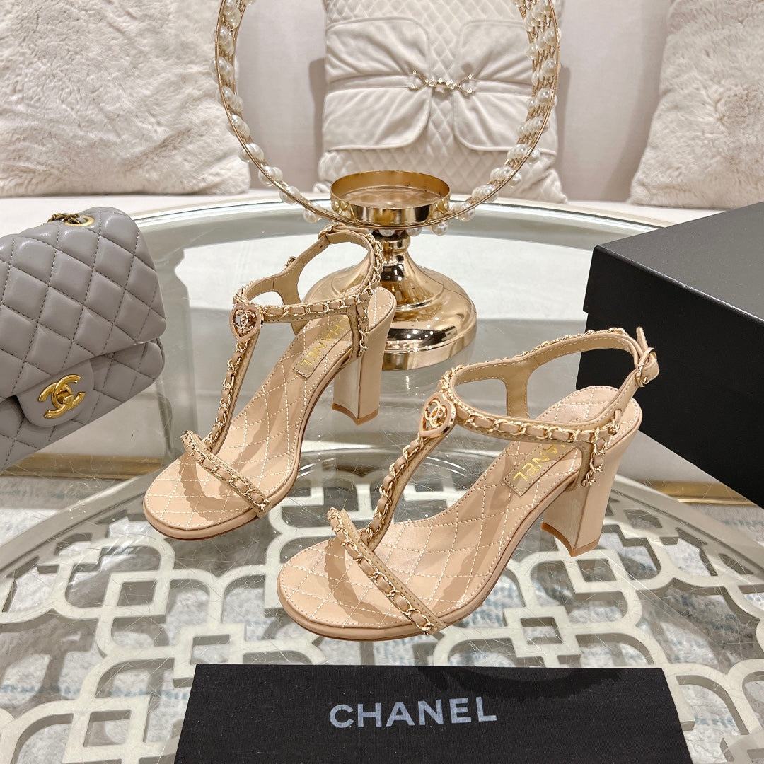 CC 26s Chain T-Strap Charm Sandals 8.5cm Beige Lambskin 736118