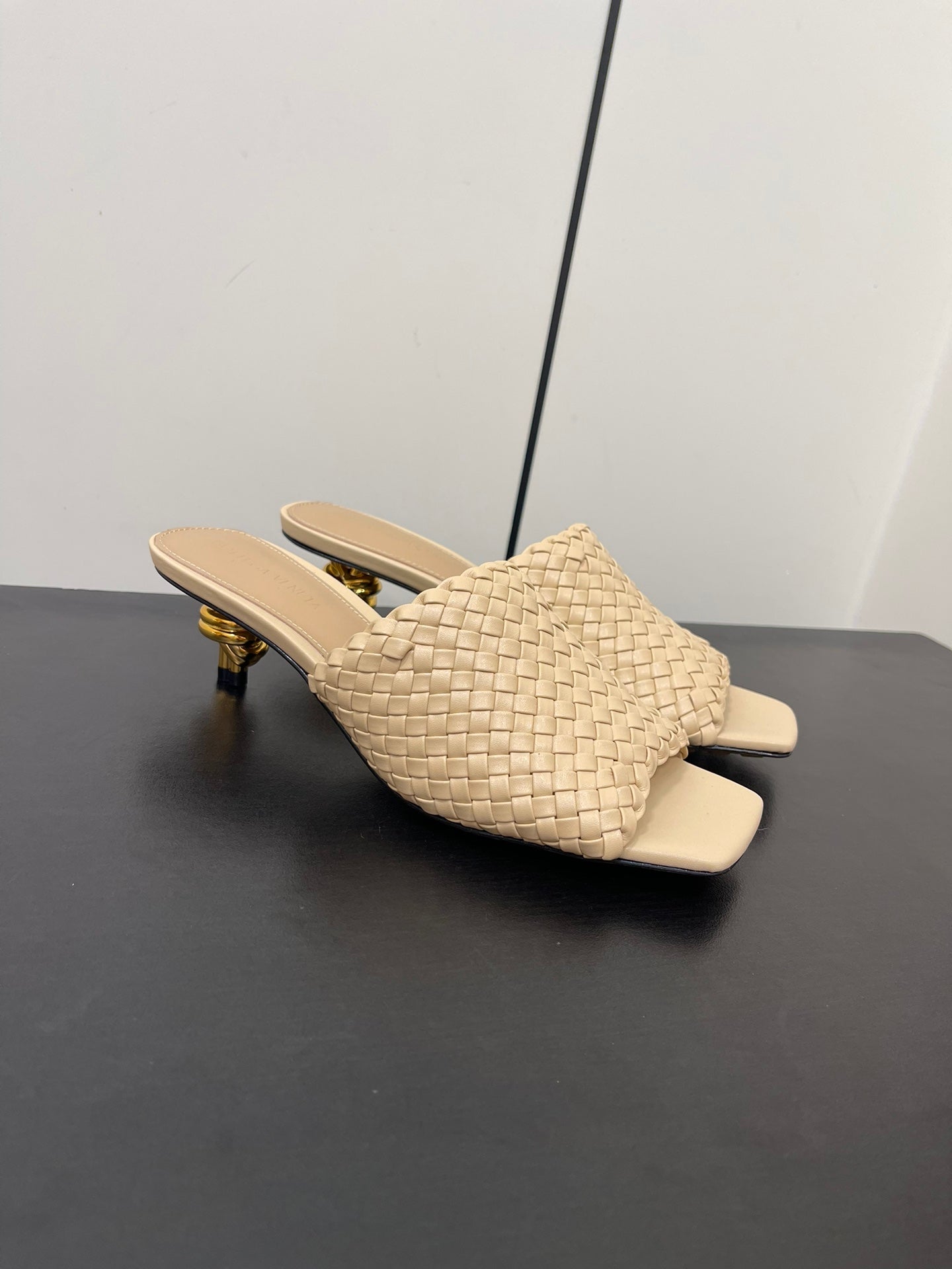 knot mule 55 beige lambskin