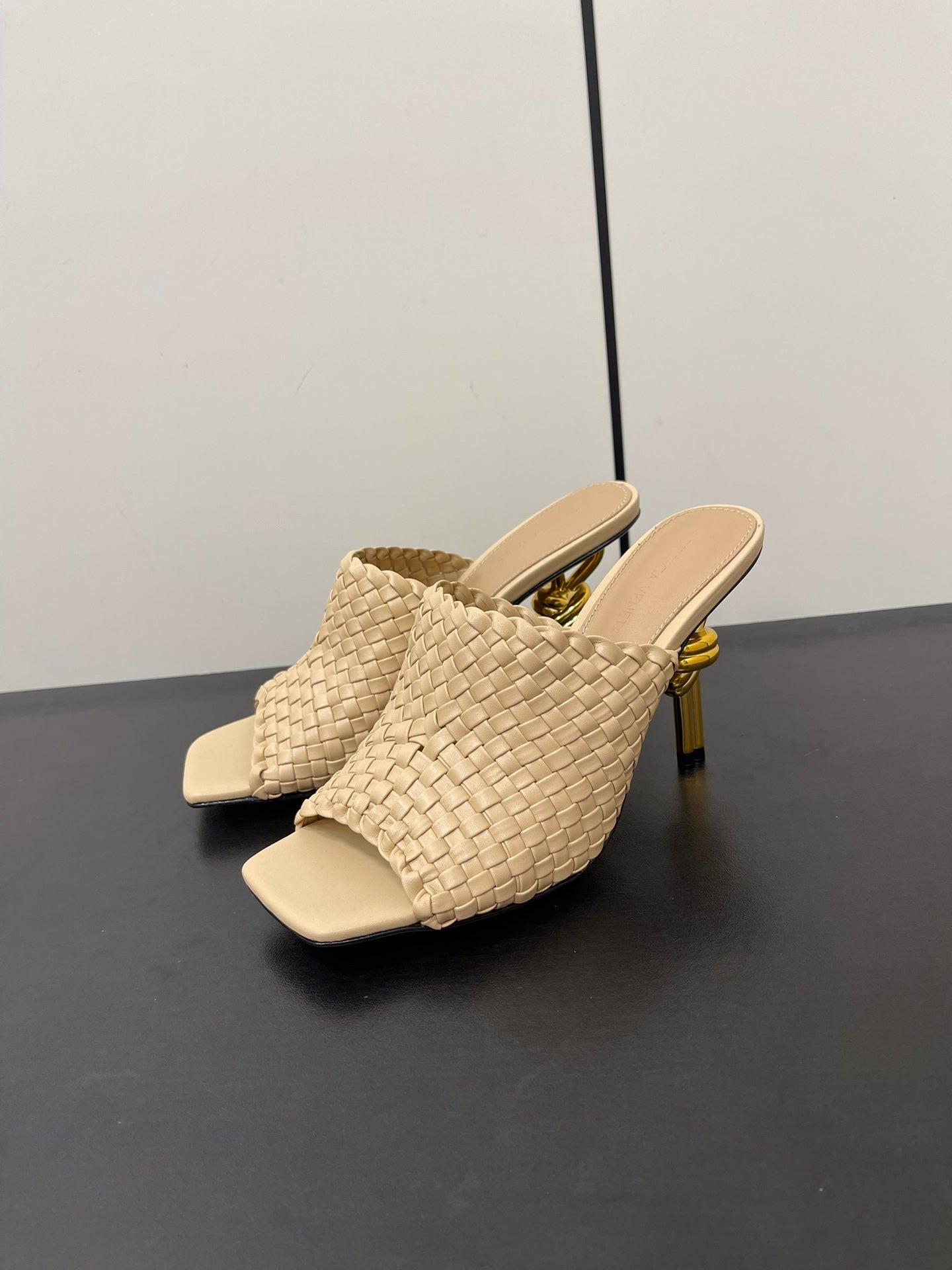 knot mule 95 beige lambskin