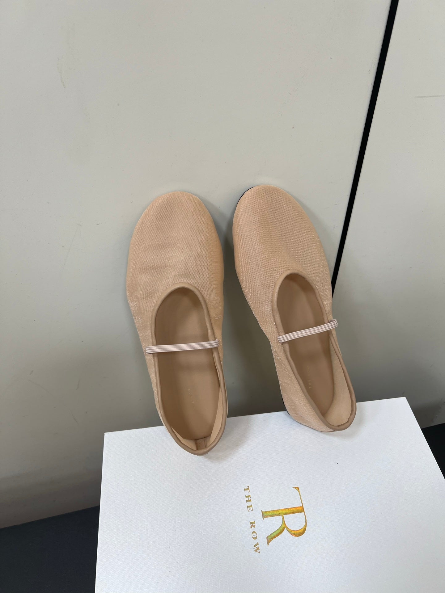 The Row Elastic Ballet Flats Nude Lambskin 339988