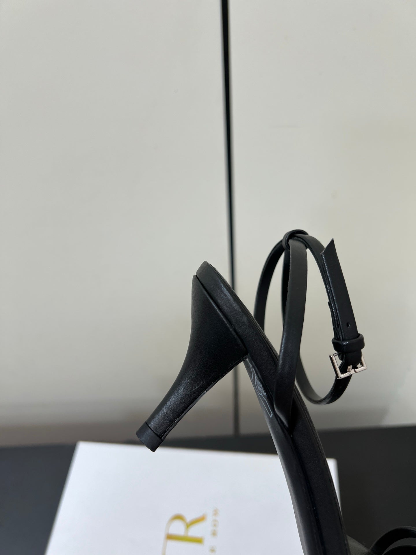 The Row 25 Open-toe One-strap Sandals 6.5cm Black Cowhide 340020