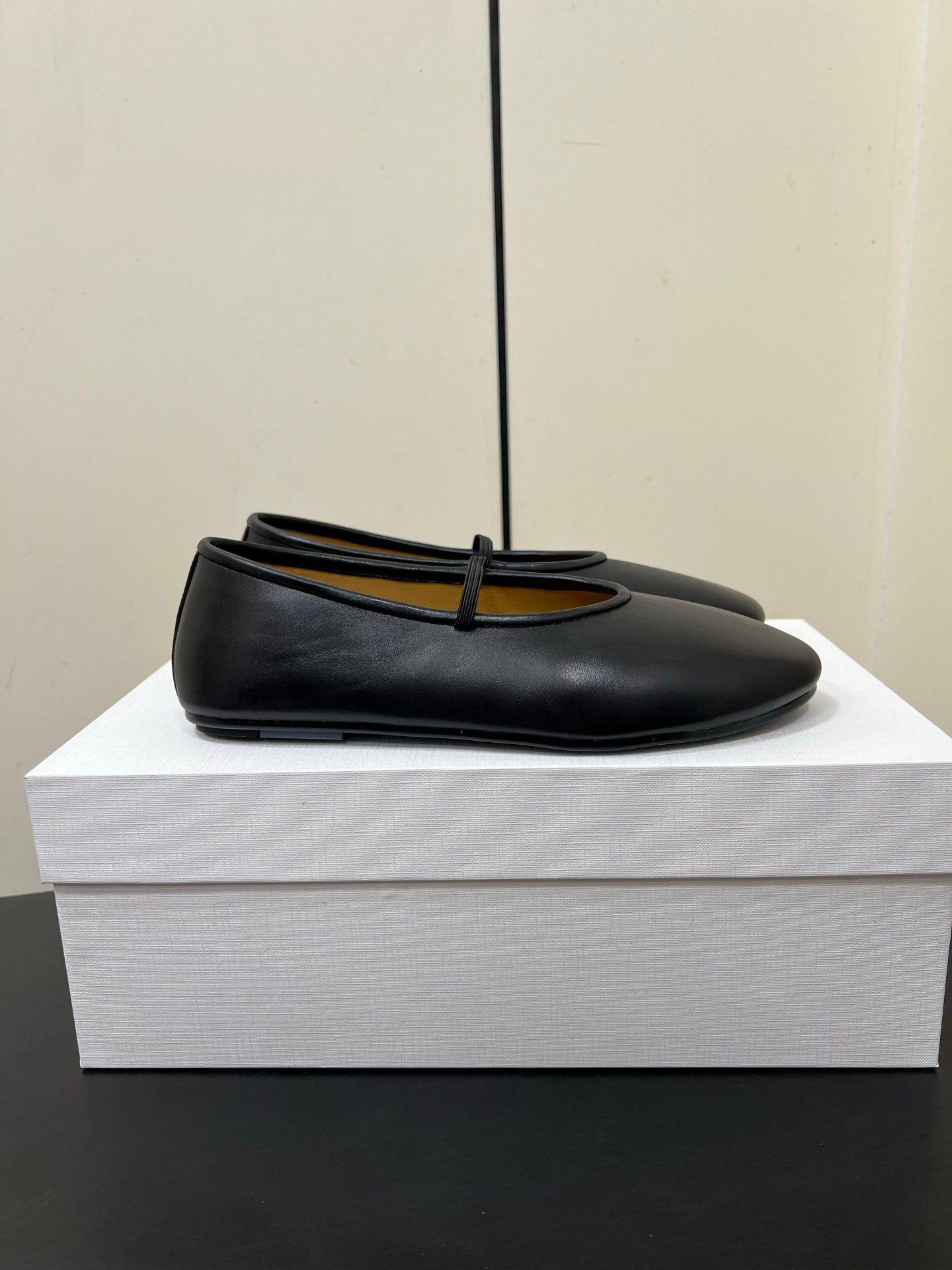 The Row Elastic Ballet Slipper In Black Calfskin 340036