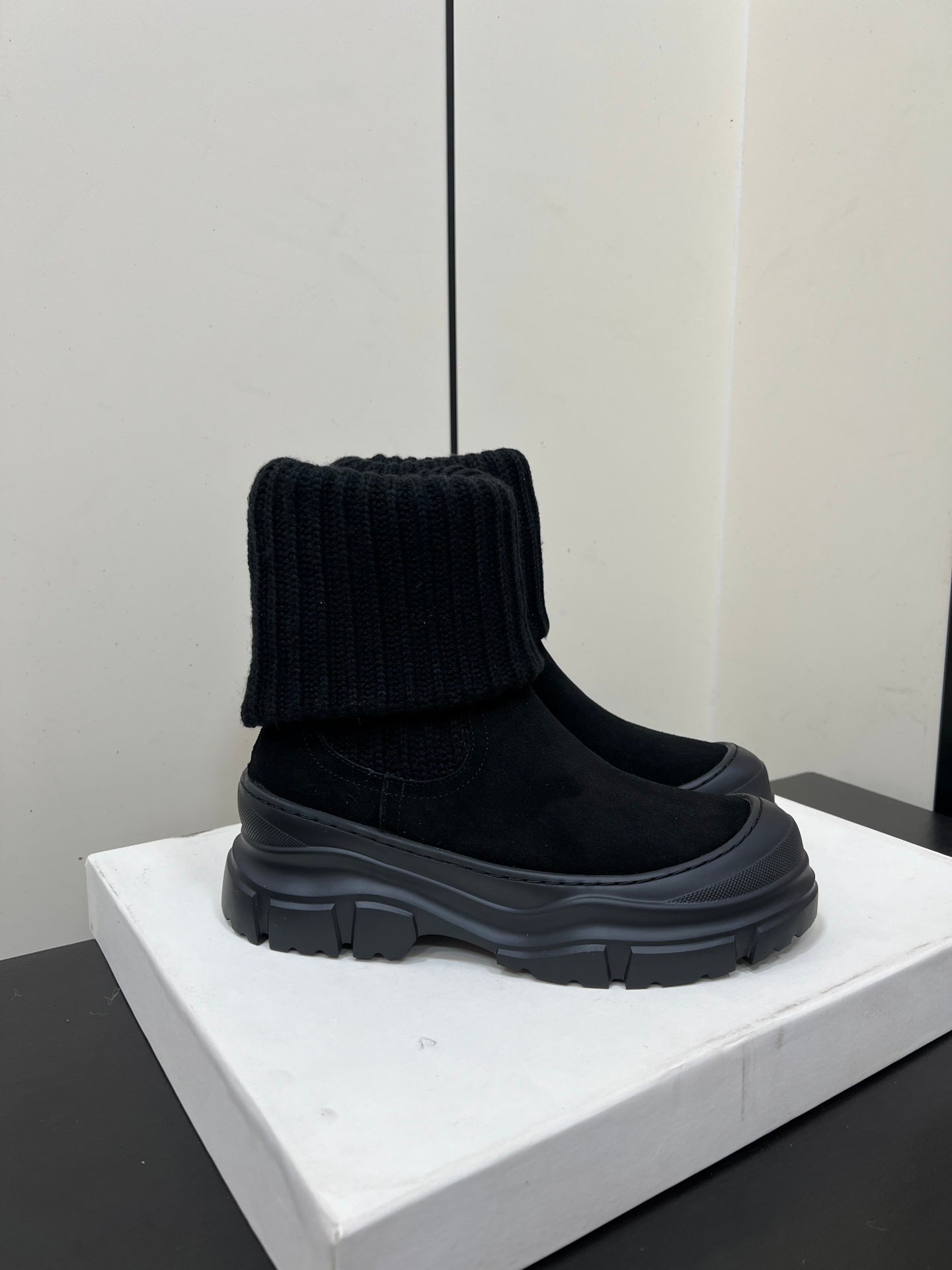 Brunello Cucinelli Ankle Boots Black Knitted Suede