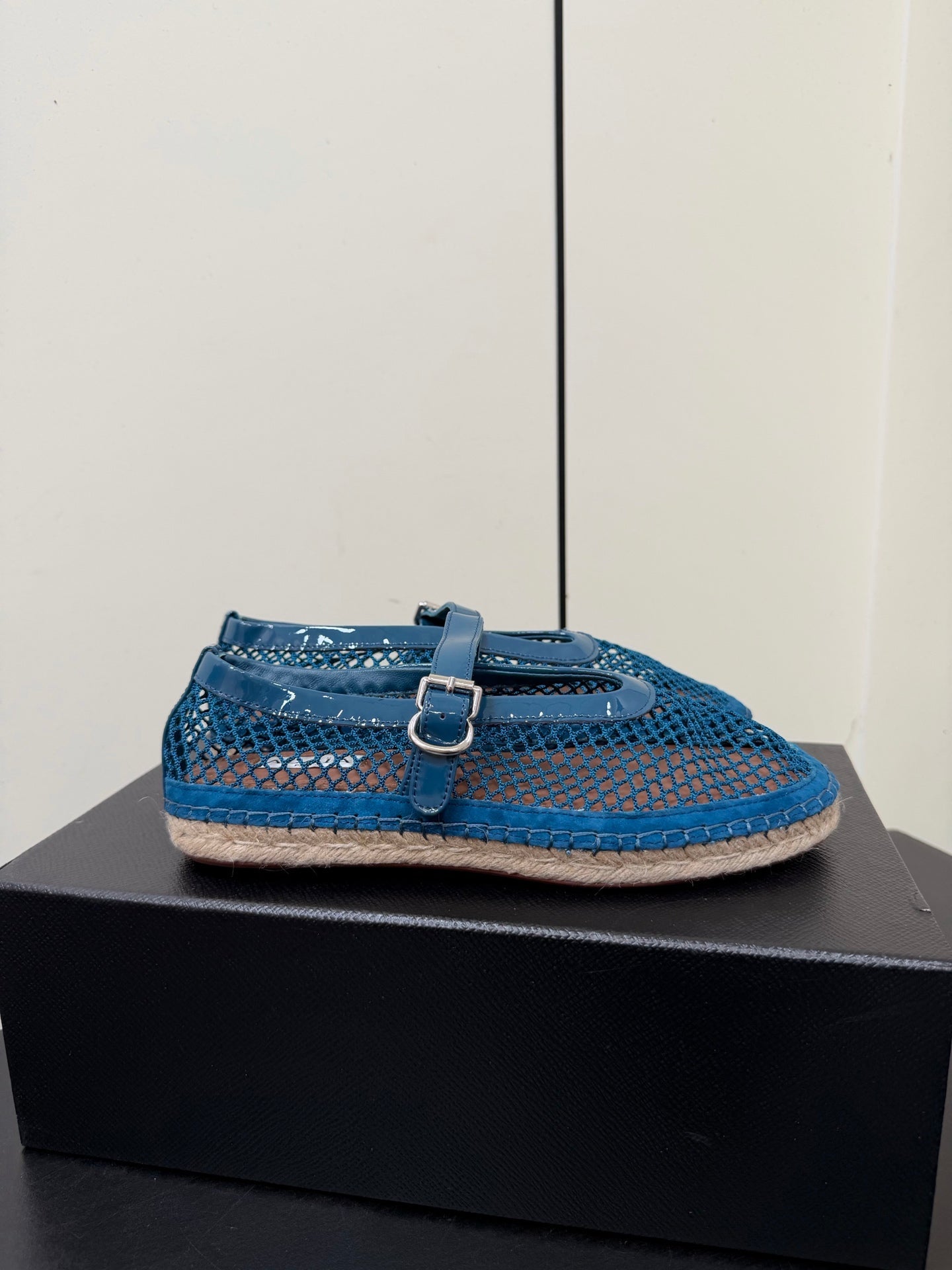 Alaia 26s Espadrilles  Peacock Blue Patent Leather Mesh  984731