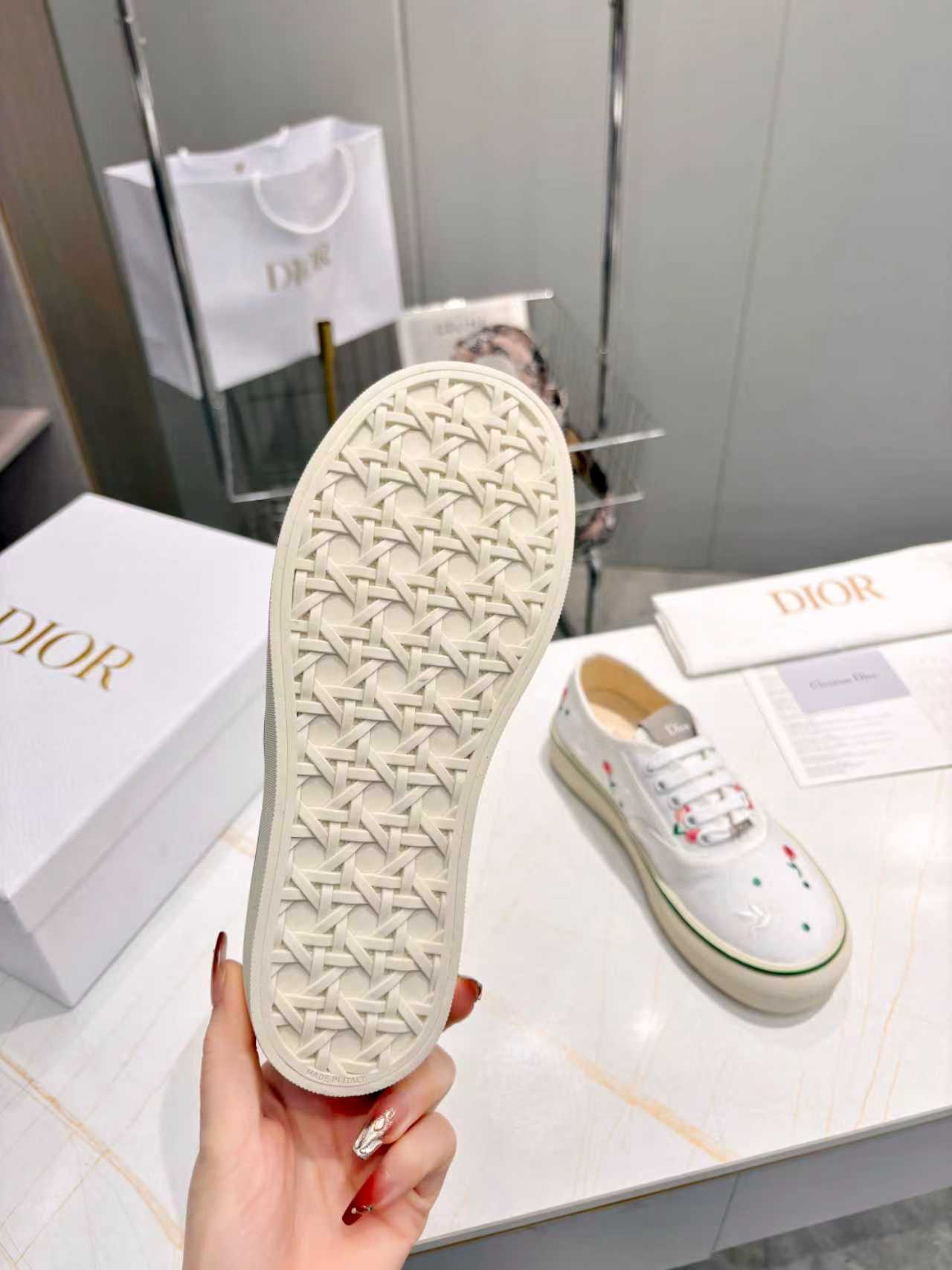 CD 26s Saltwind Sneaker White Cotton 996910