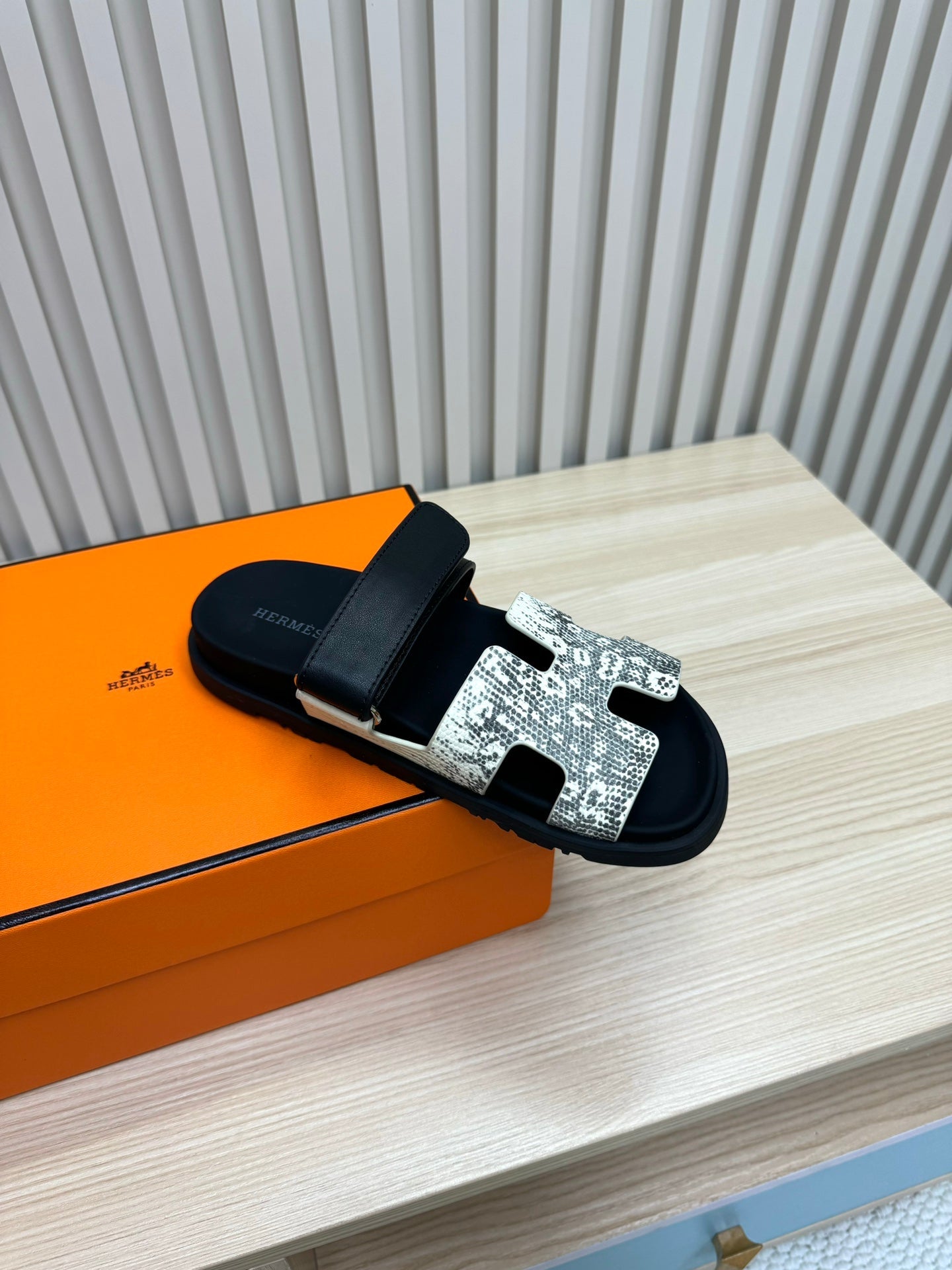 HM Chypre Sandal Black White Python Skin Pattern 618579