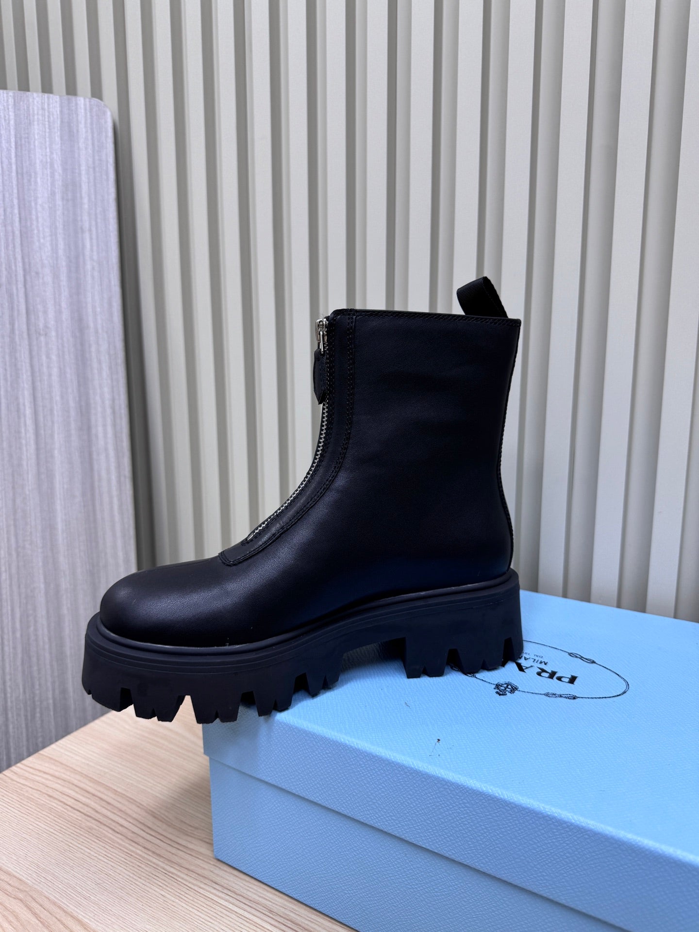 PRA Martin boots black sheepskin 443650