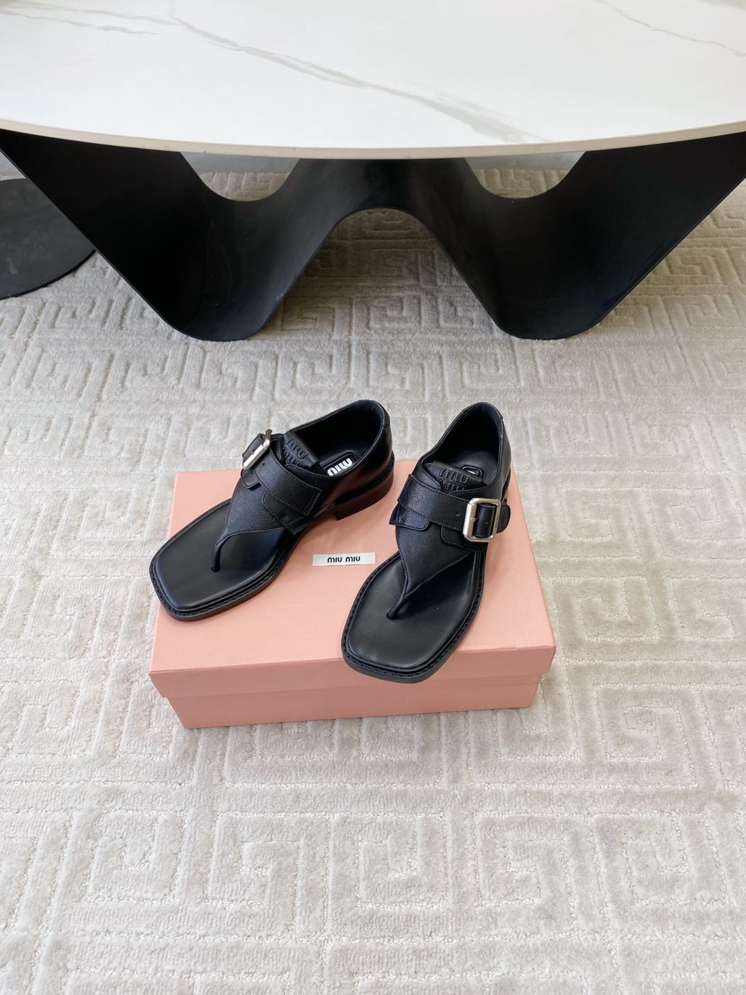 Miu Thong Sandals In Black Lambskin With Silver Buckle