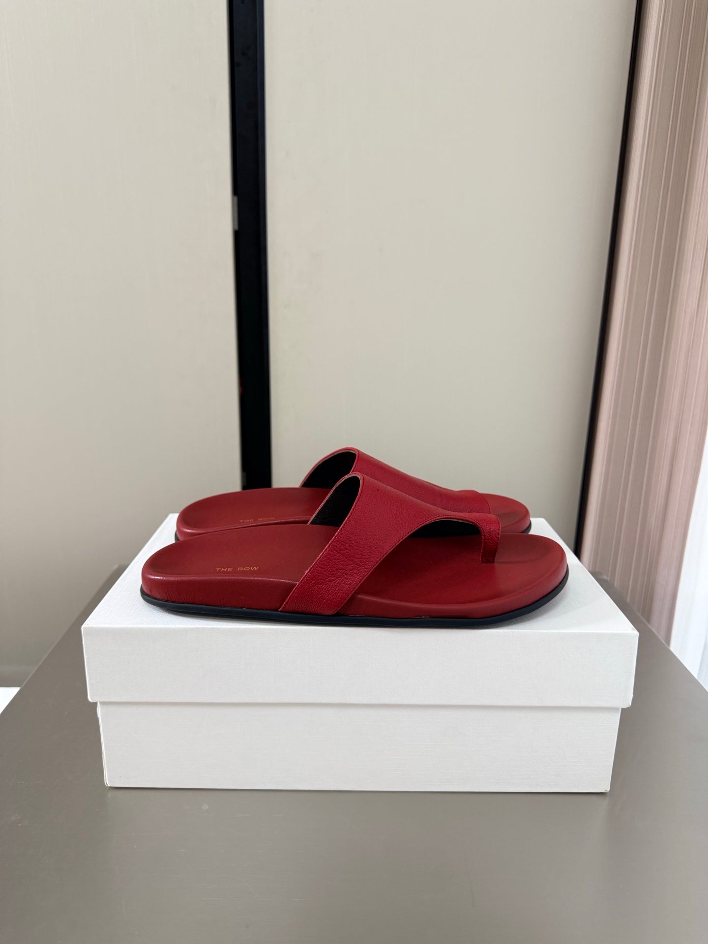 The Row Slip-on Sandals Red Cowhide 872481