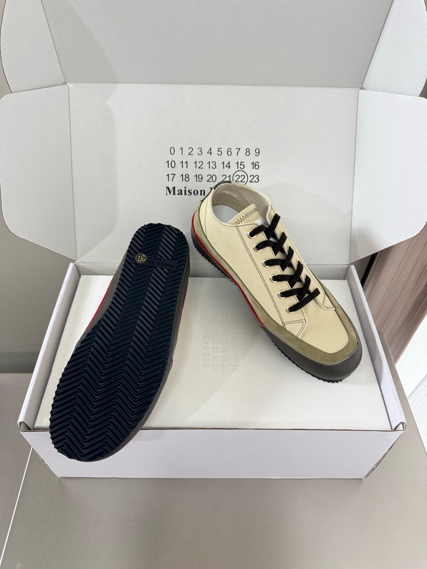 Maison Margiela Traveler Sneaker Khaki Olive Canvas Sheeepskin 872469