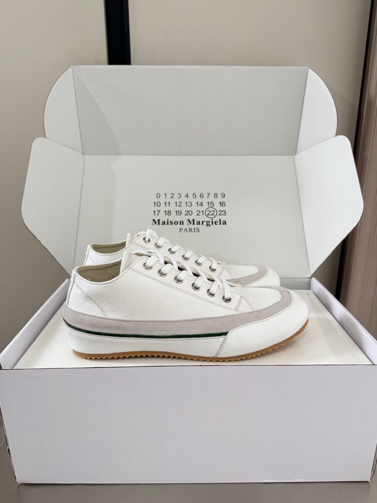 Maison Margiela Traveler Sneaker White Grey Suede Canvas Sheeepskin 872471