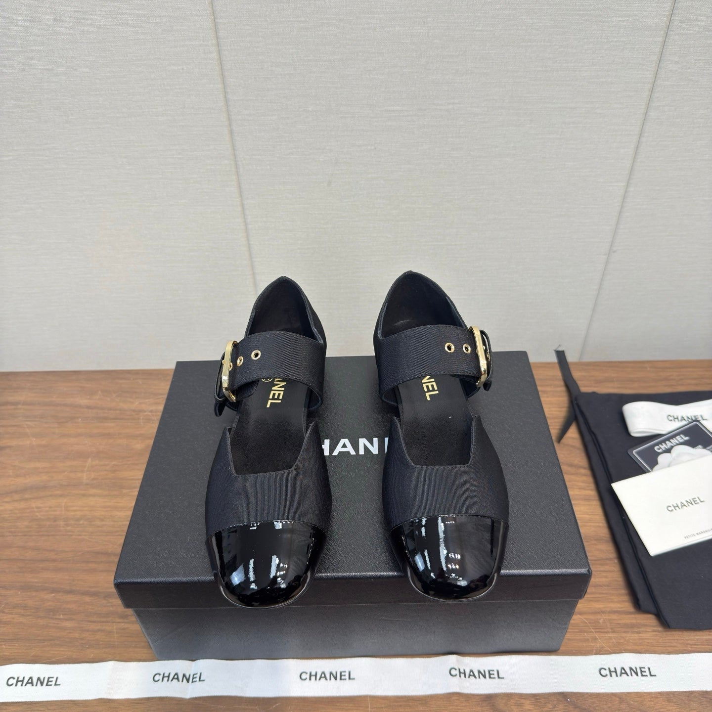 CC 26s Marry Jane Flat 2.5cm Black Cowhide 632184