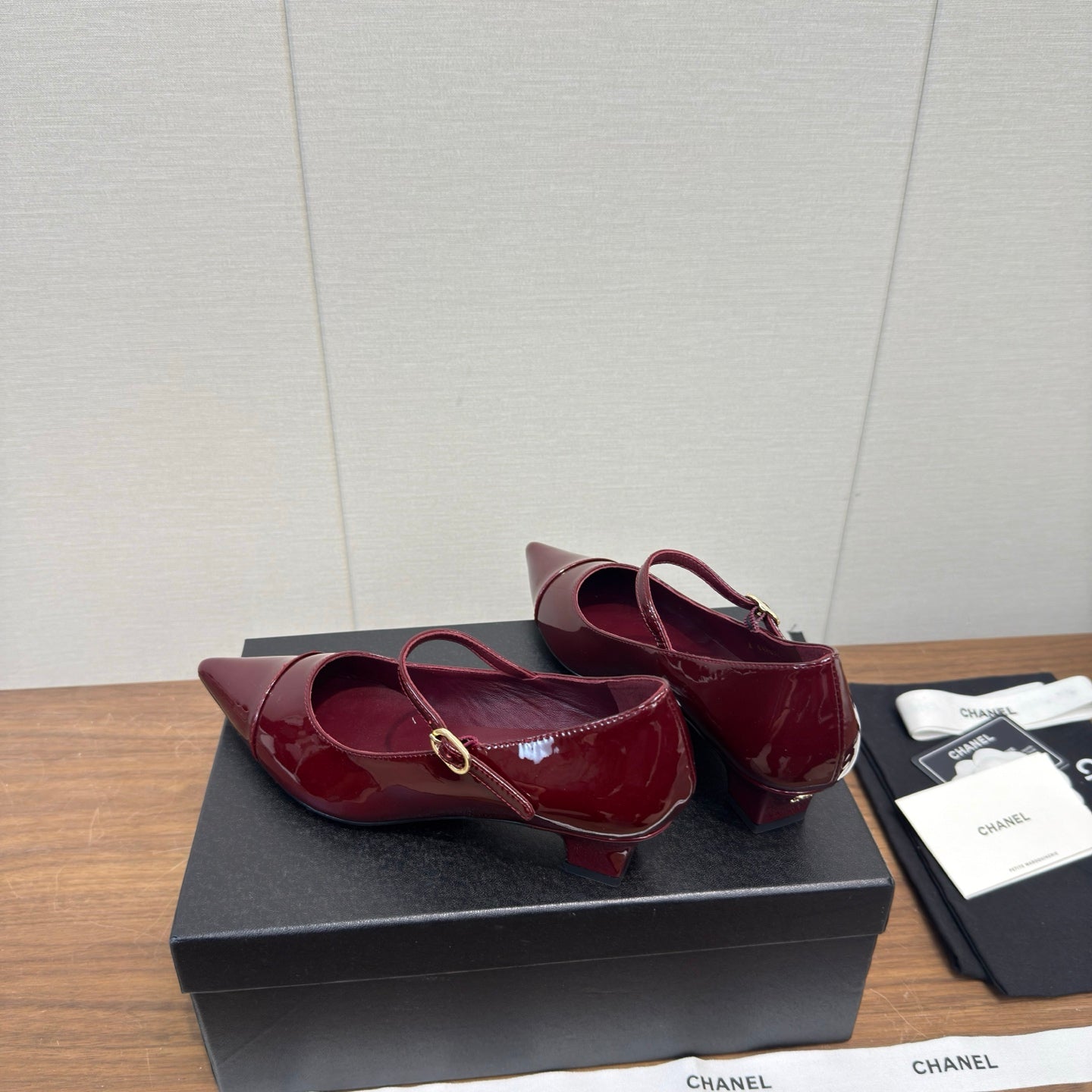 CC 26s Marry Jane 2.5cm Burgundy Glossy Cowhide 632185