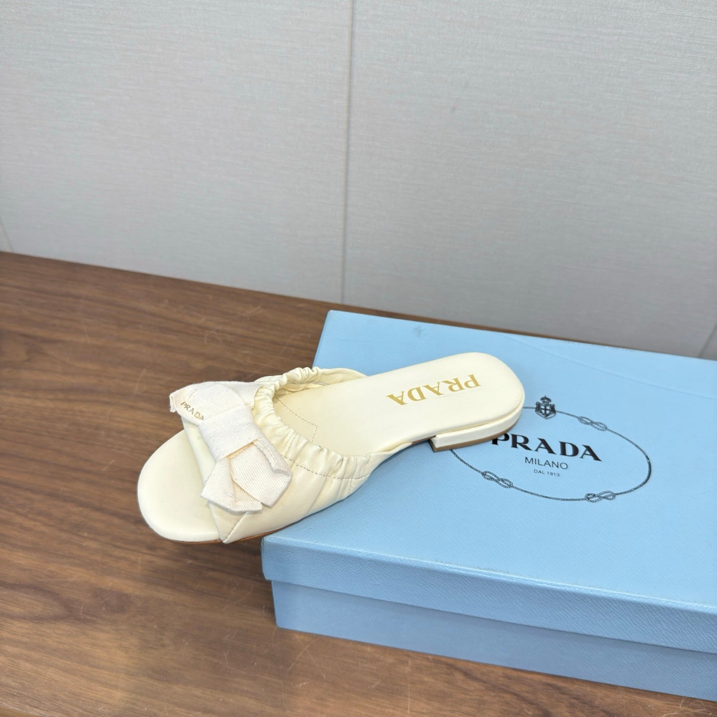 Prada Bow Slide Sandals Cream Sheepskin 836555