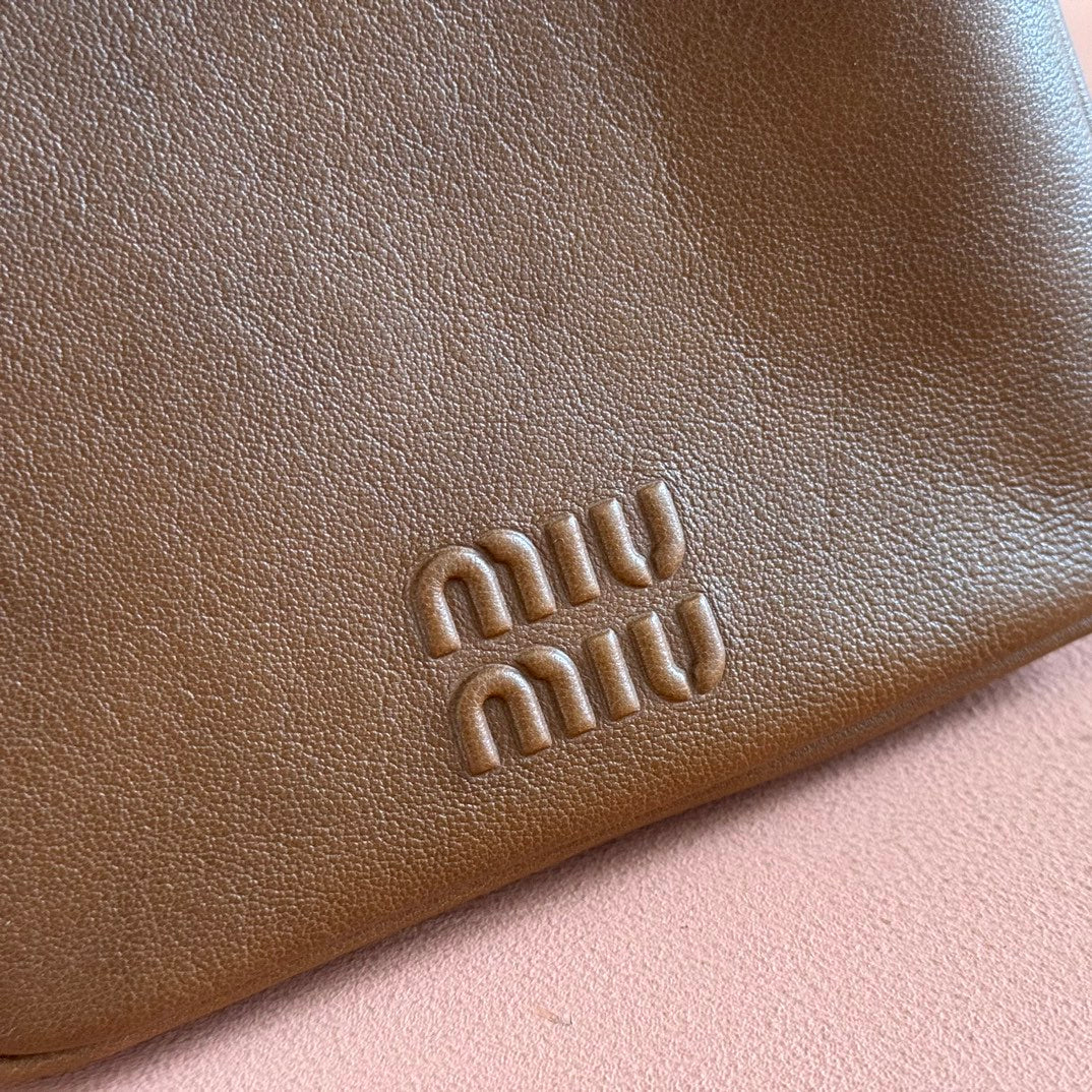 Miu 5NR461 Pouch Brown Cowhide 285381