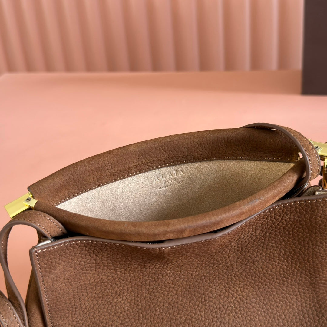 Alaia Small Le Click Square Shoulder Bag 20cm Brown Cowhide