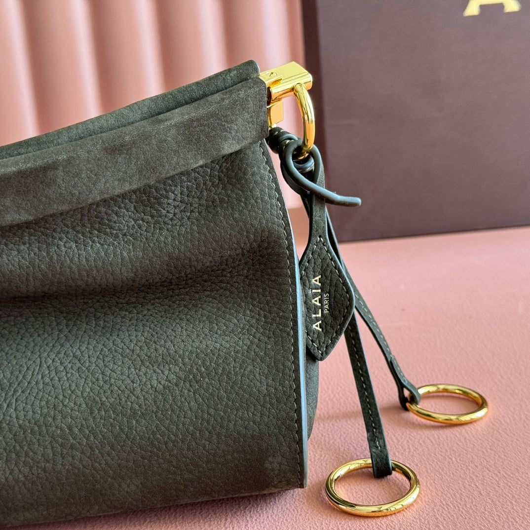 Alaia Le Click East West Medium Bag 30cm Olive Green Cowhide