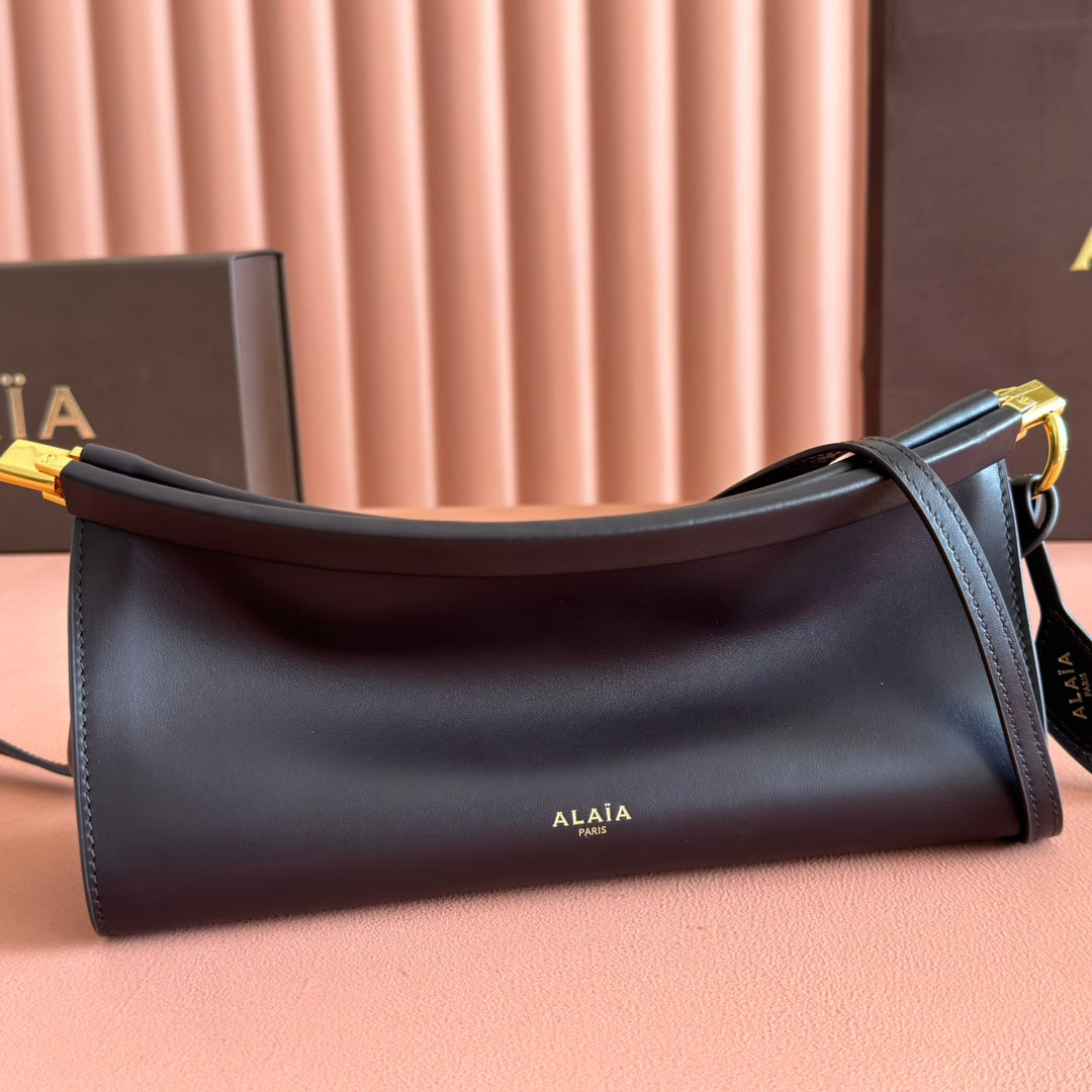 Alaia Le Click East West Small Bag 25cm Black Calfskin