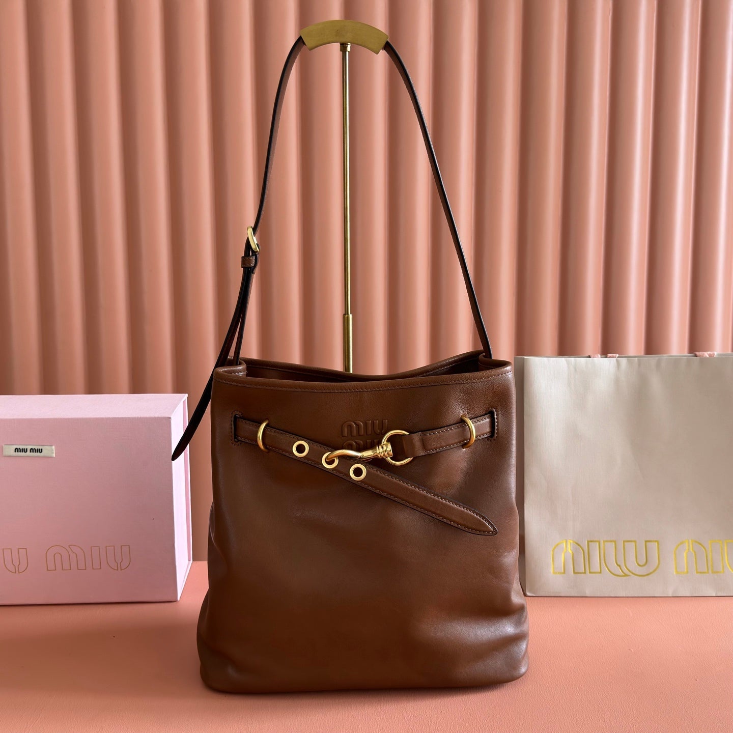 Miu 5BE101 Pouch Tan Brown Cowhide 285393