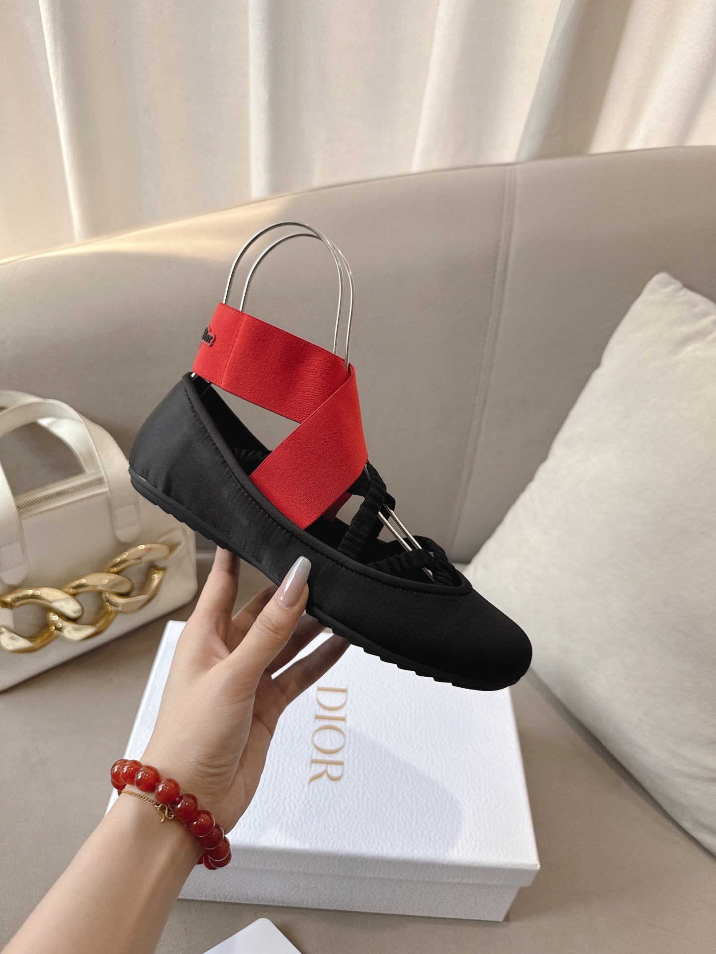 CD 26s Shade Ballet Flats Black Red Satin 939600
