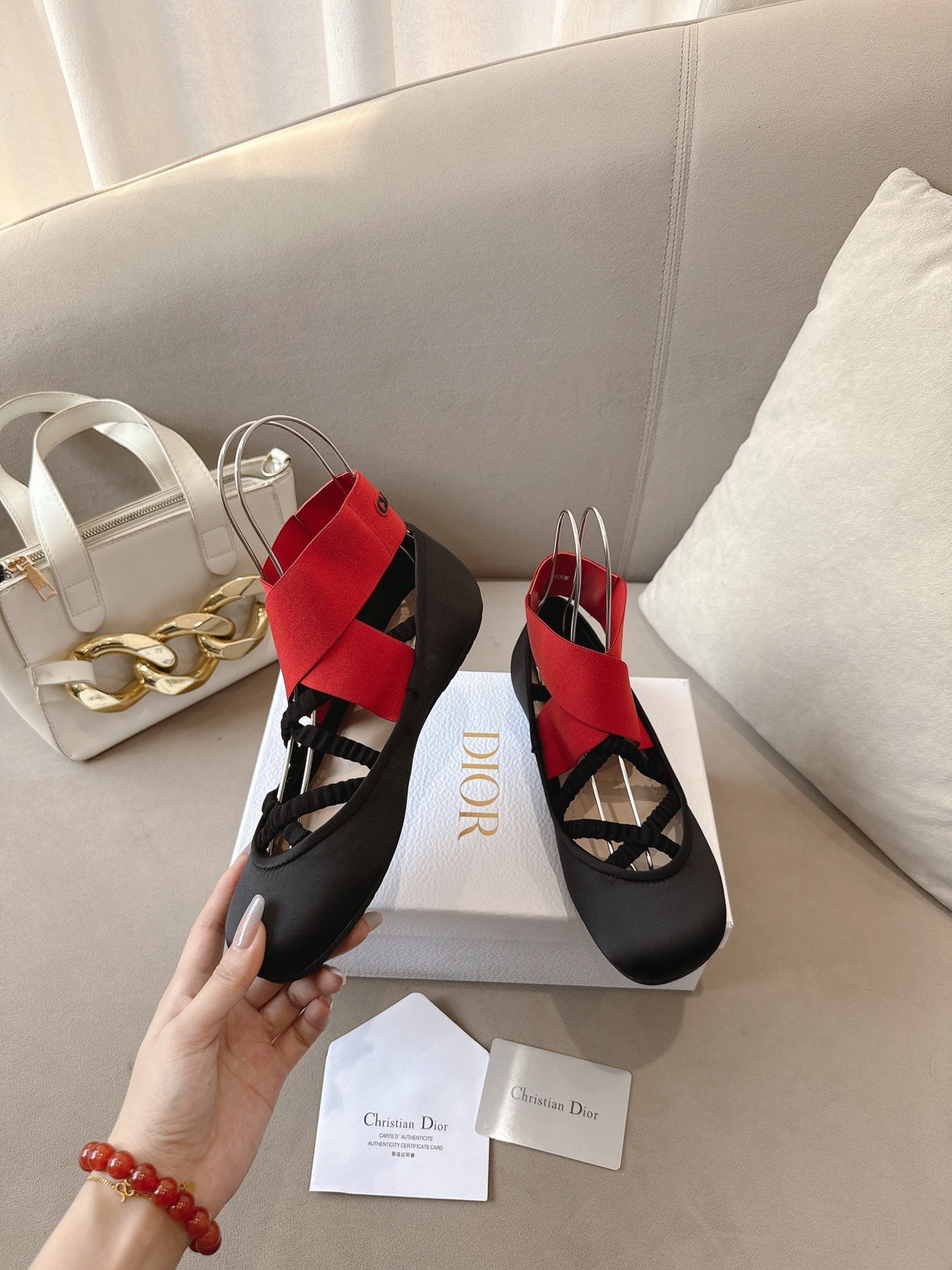 CD 26s Shade Ballet Flats Black Red Satin 939600