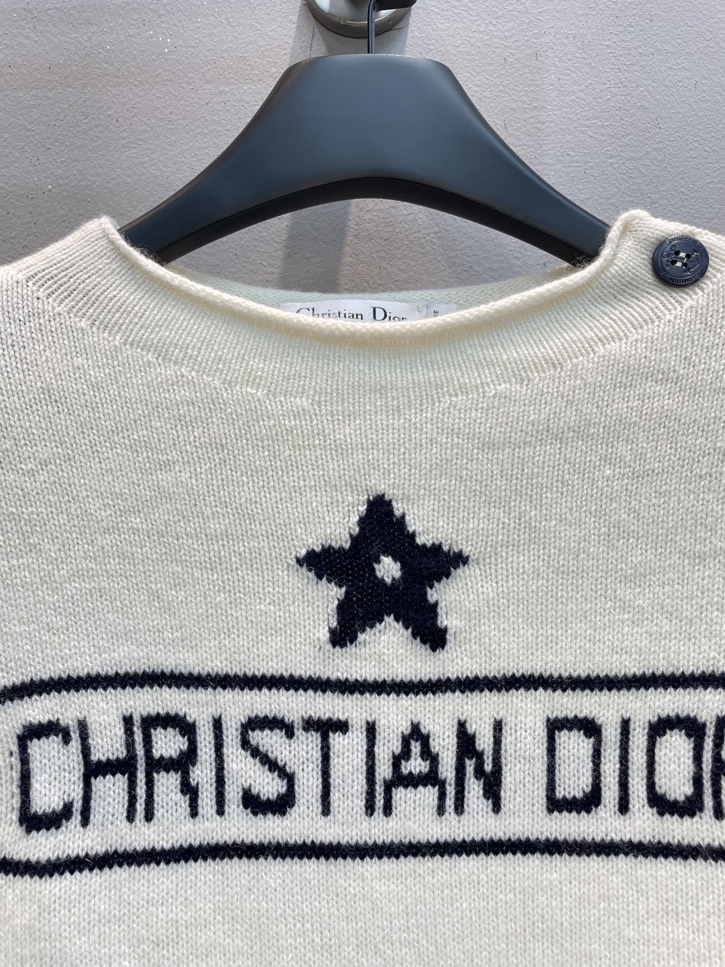 CD 25 Sweater White With Buttons On The Shoulder Cashmere