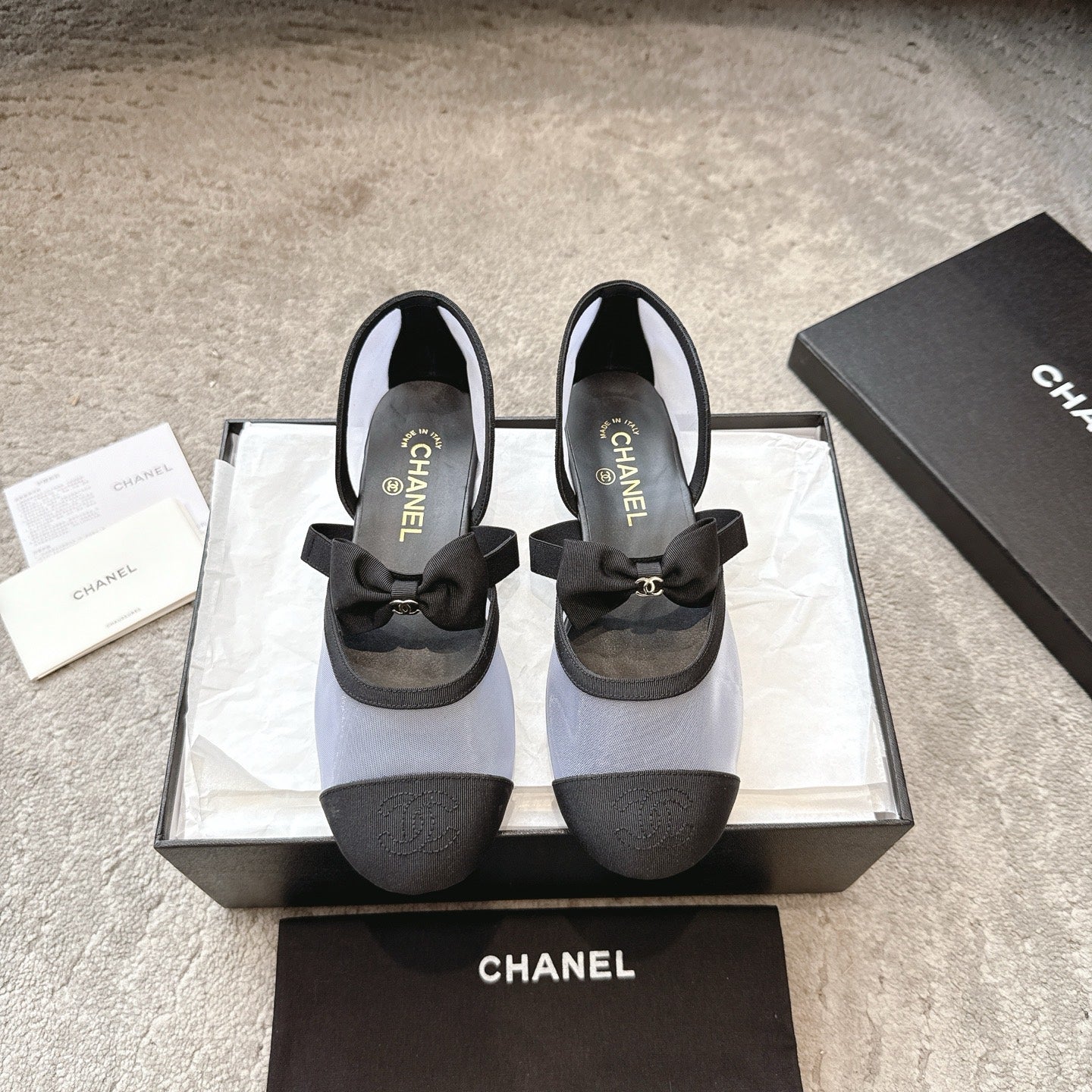 CC  25b Fall-Winter Mary Janes 15mm White Black Mesh & Grosgrain 415779