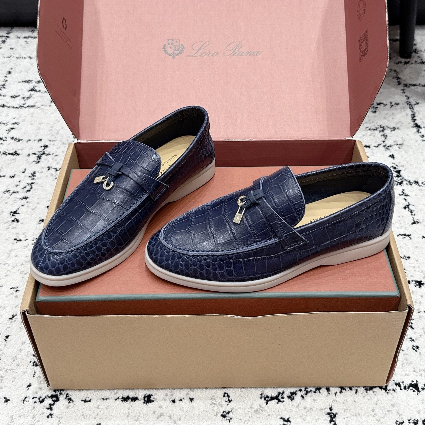 LP Summer Charms Walk Loafers Dark Blue Alligator Leather 923390