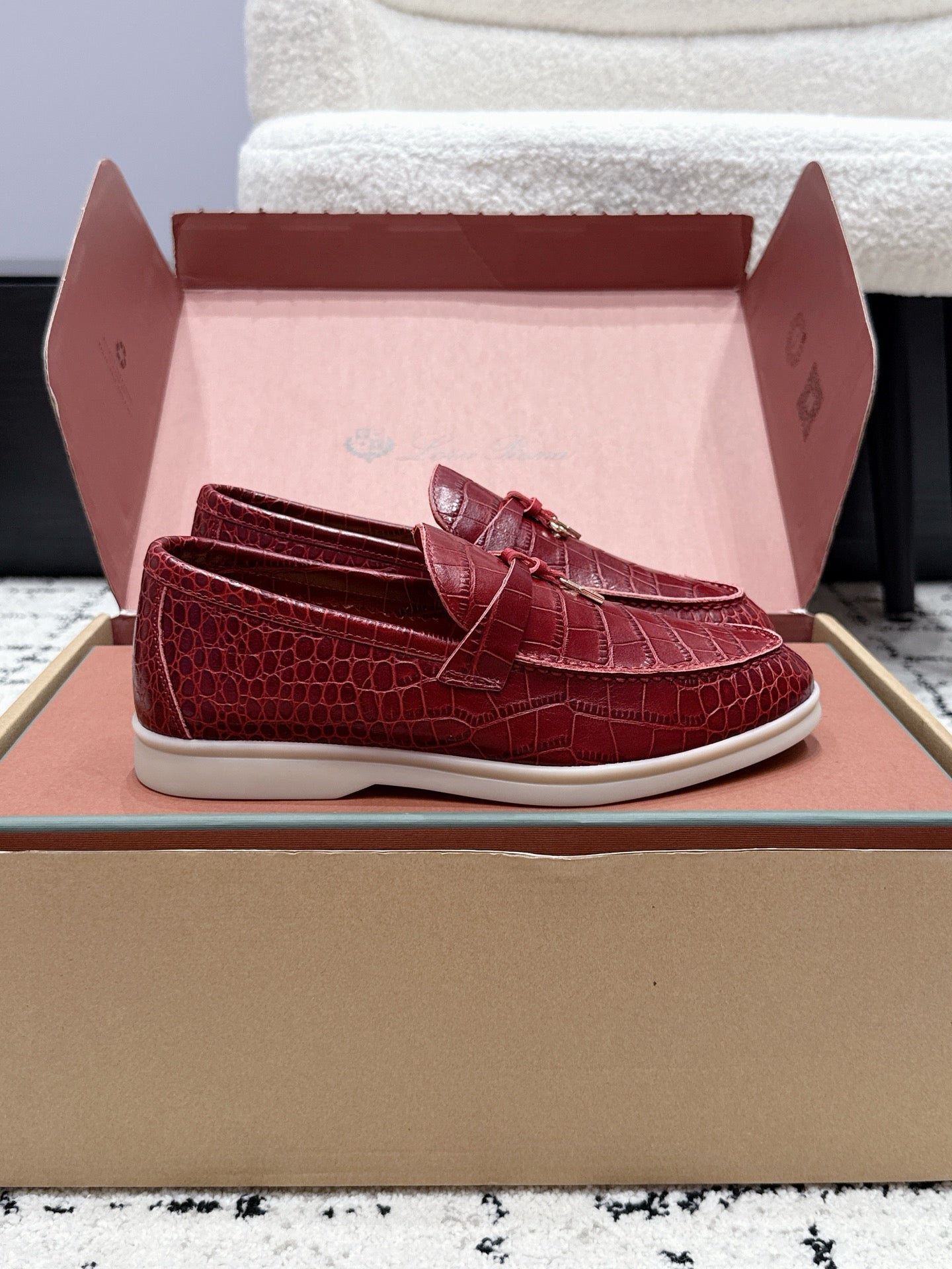 LP Summer Charms Walk Loafers Burgundy Alligator Leather 923391