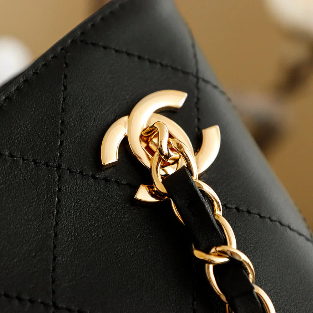 Chanel 2026 Tote Bag 38cm Lambskin