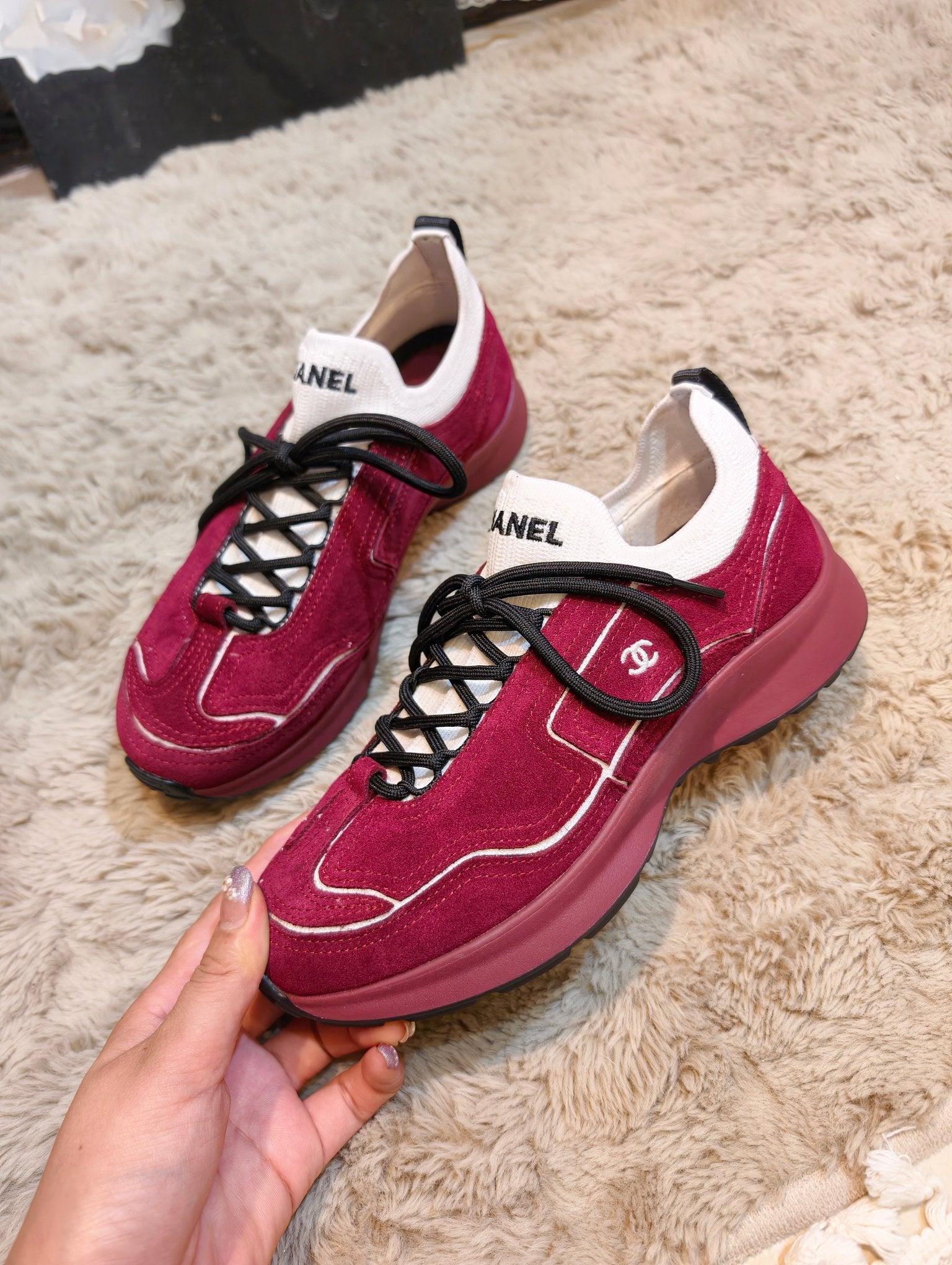CC Métiers d’art 2026 Sneakers Burgundy Suede  941010