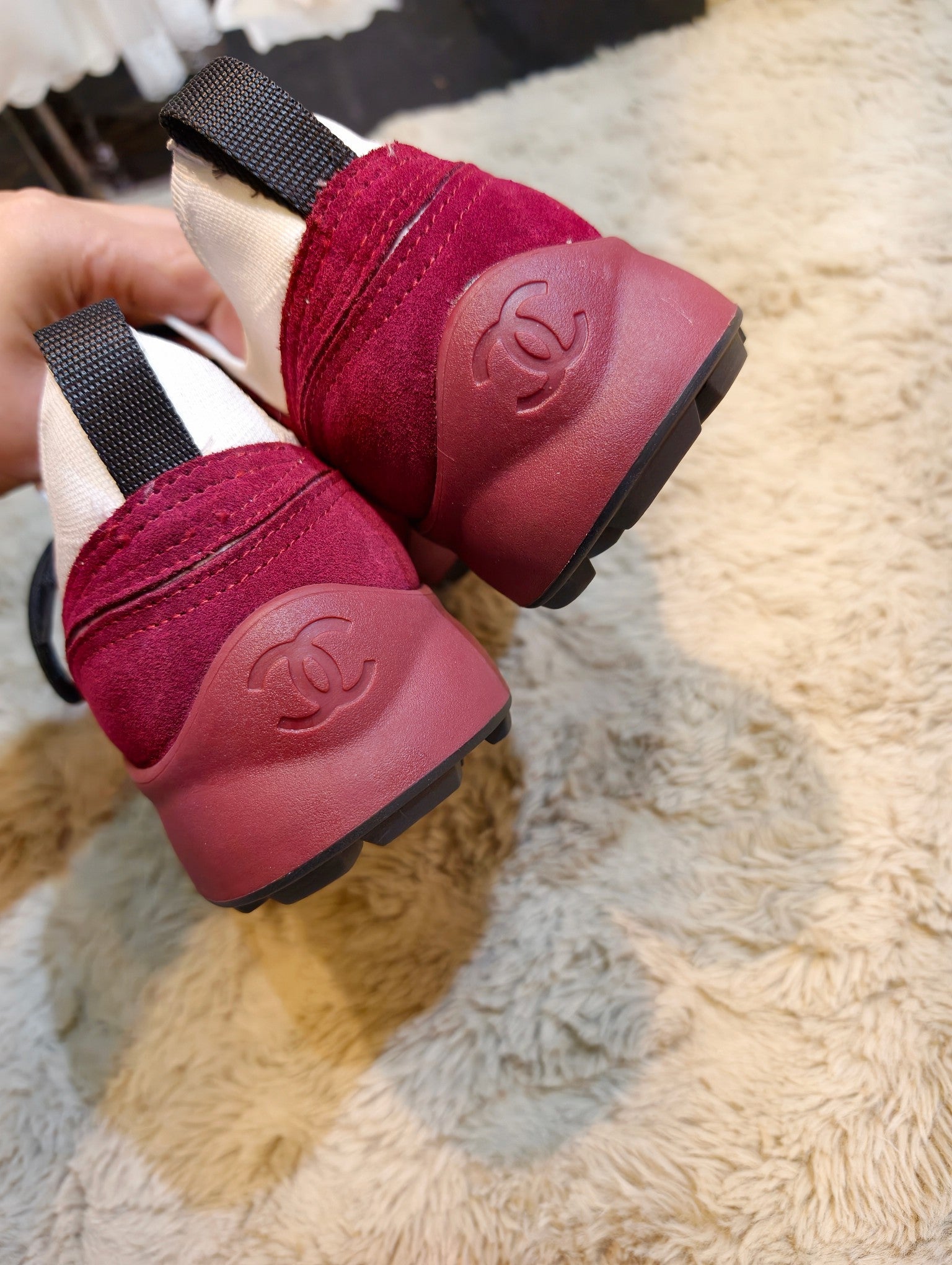 CC Métiers d’art 2026 Sneakers Burgundy Suede  941010
