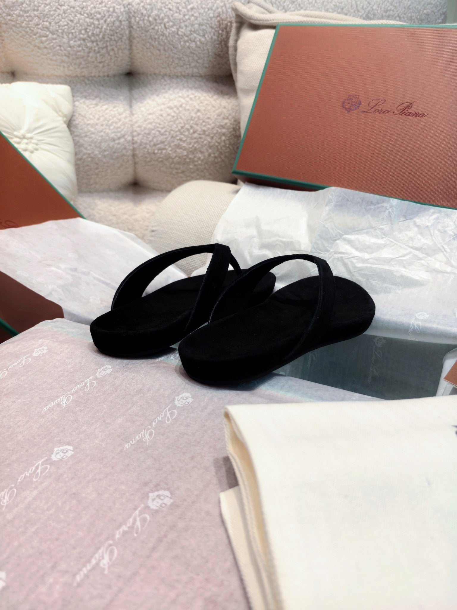LP Ida Thong Sandal Black Suede 798914