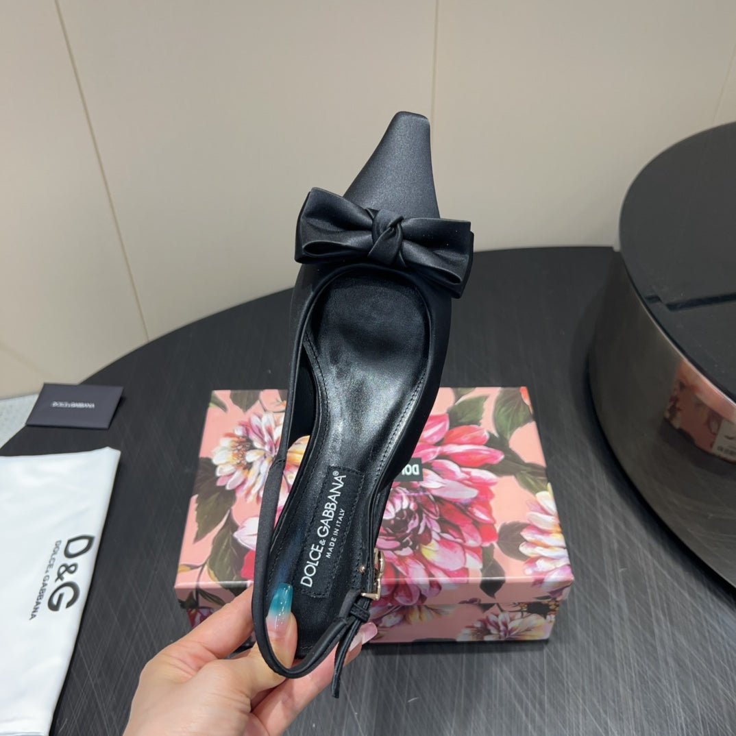 DC 25 Bow Slingback Pumps Black Silk And Sheepskin 381616