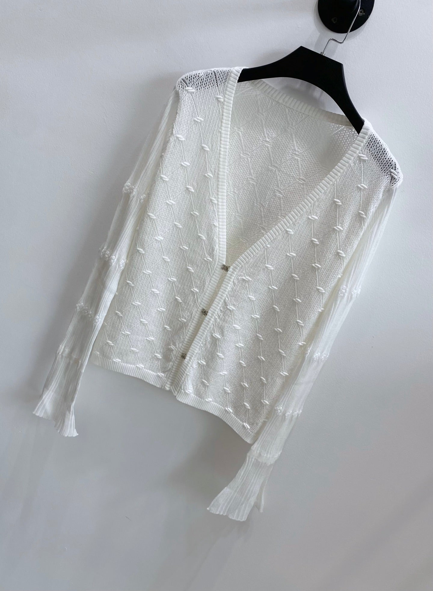 CC 26s V-Neck Textured Knit Cardigan White Cotton Viscose 423132
