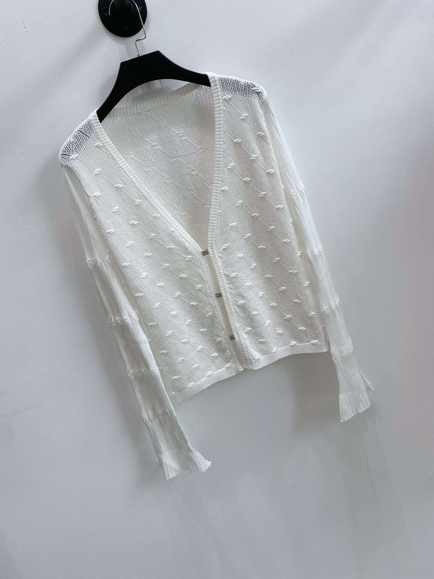 CC 26s V-Neck Textured Knit Cardigan White Cotton Viscose 423132