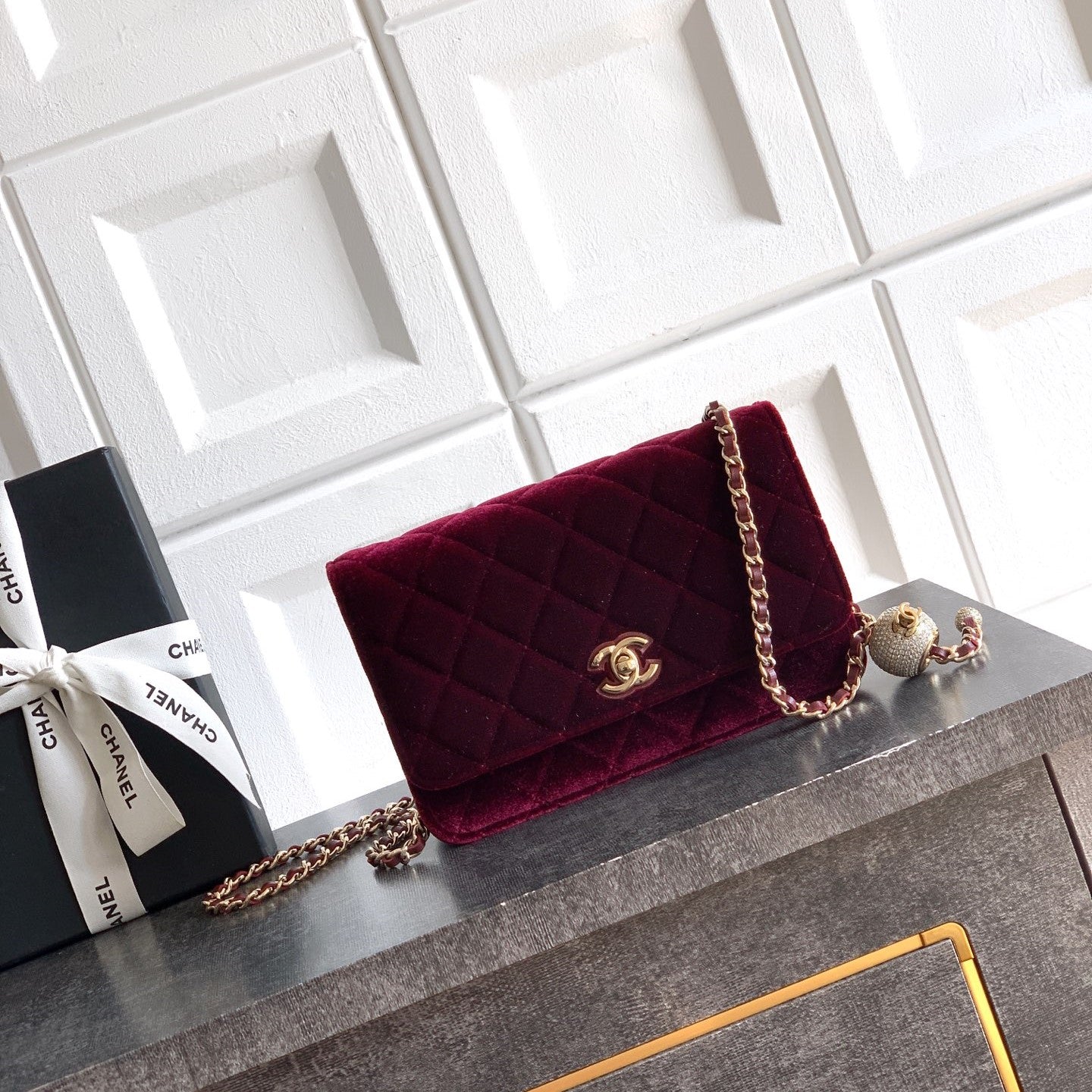 CC 26C Flap Bag 20 Burgundy Velvet