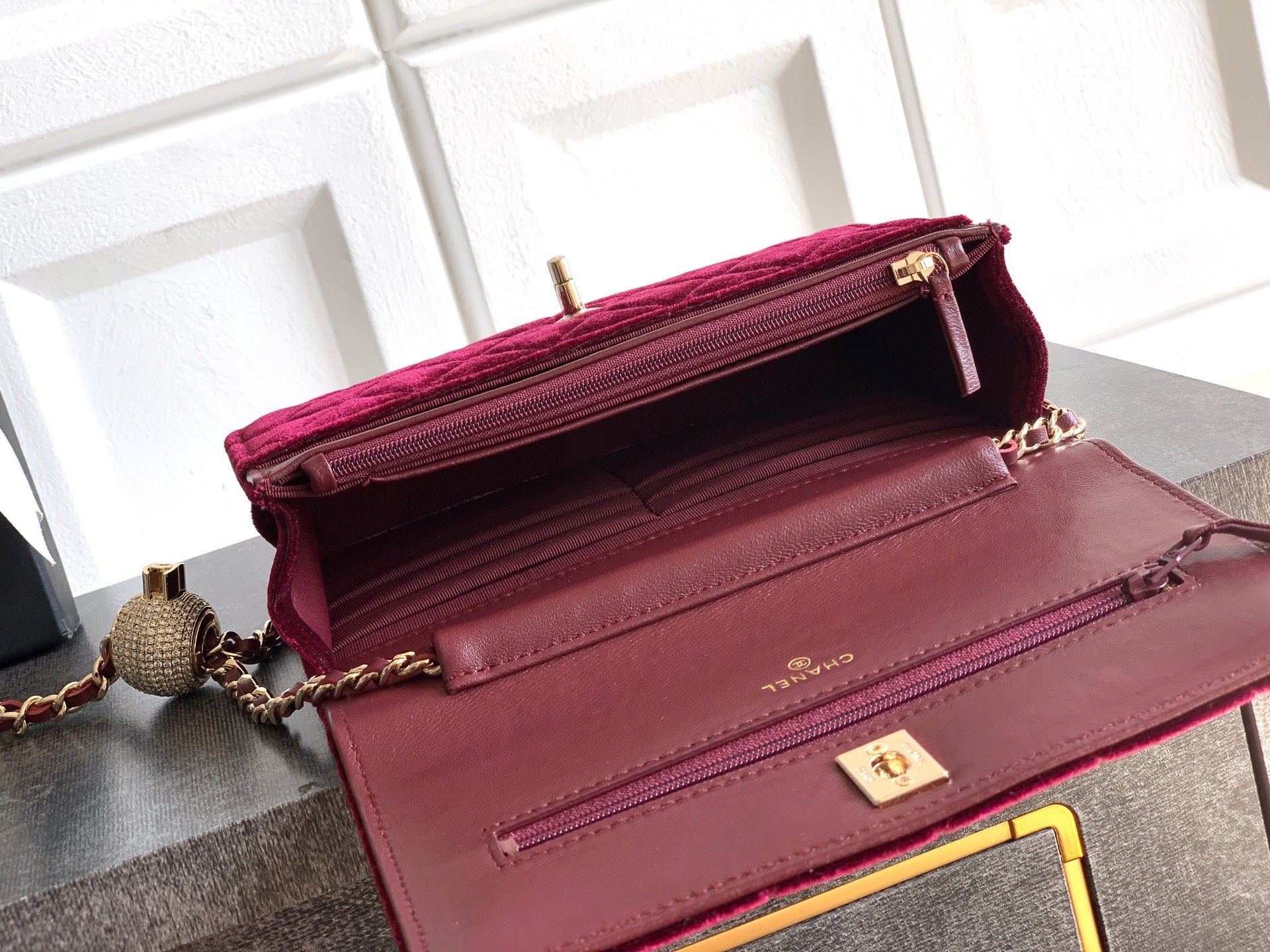 CC 26C Flap Bag 20 Burgundy Velvet