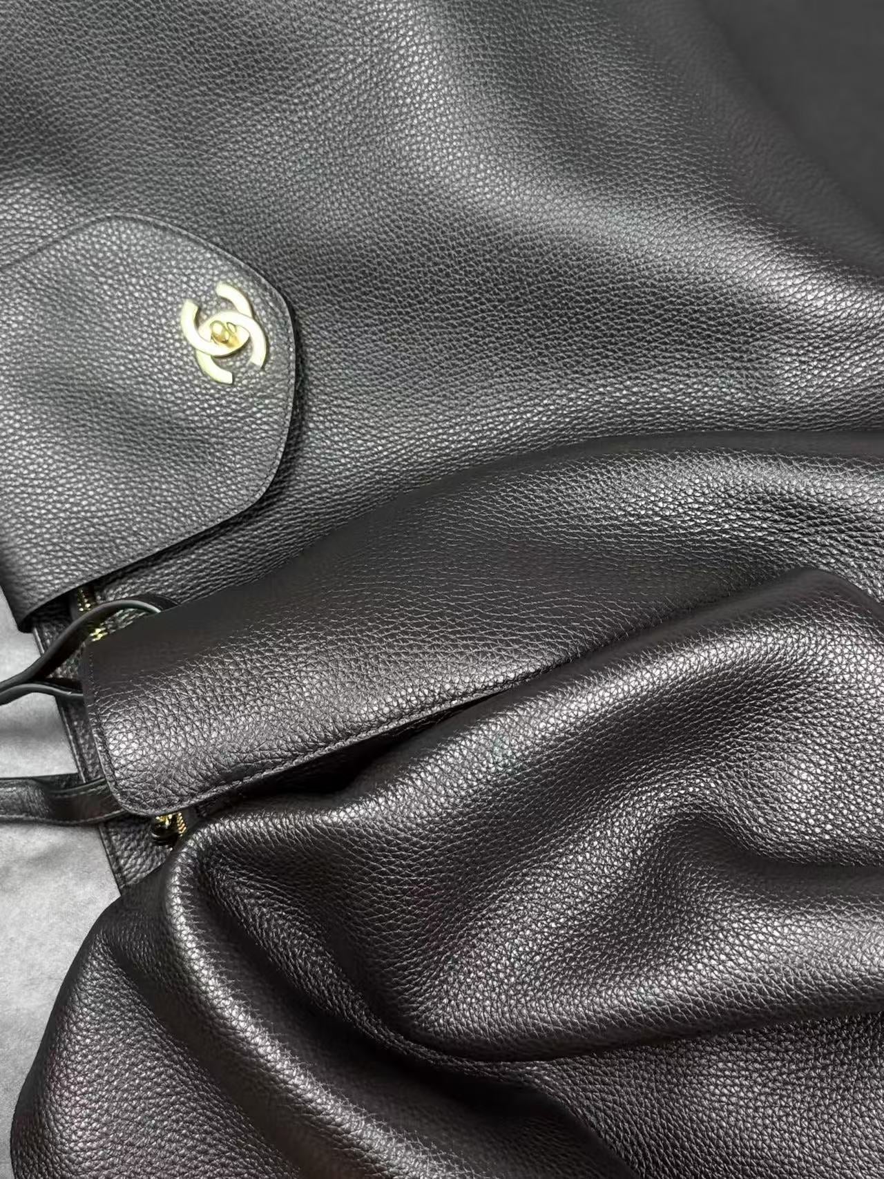 CC Large Shopping Bag 46cm Black Grained Calfskin