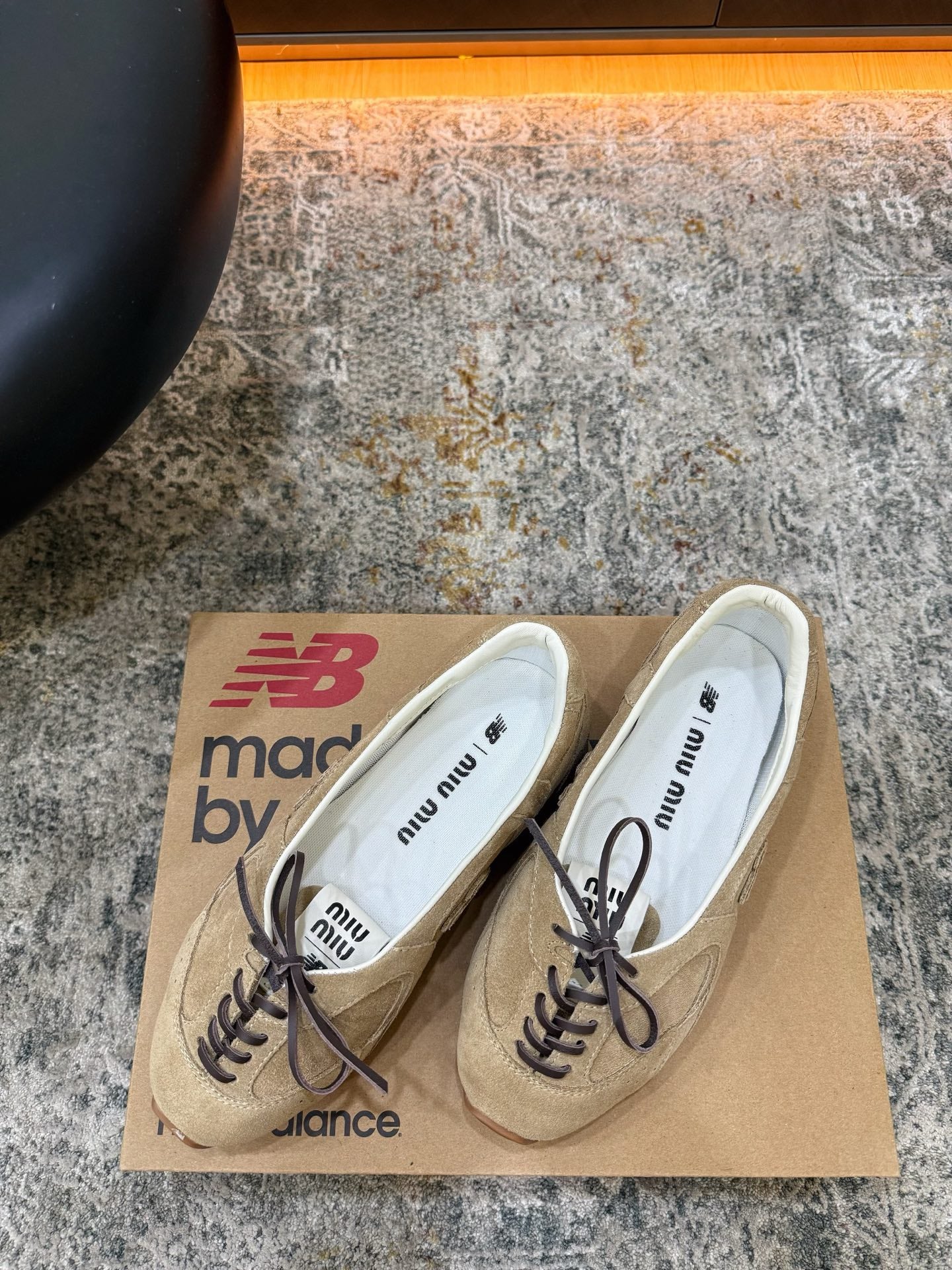 Miu Miu x New Balance 530 SL 26K Sneakers Taupe Suede 996356
