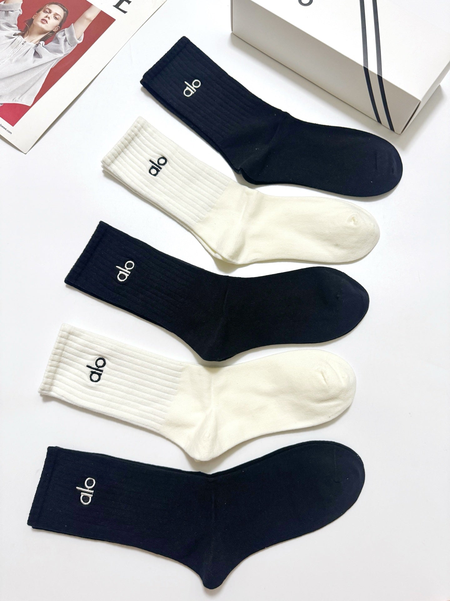 CREW SOCKS 436653  (1 BOX)