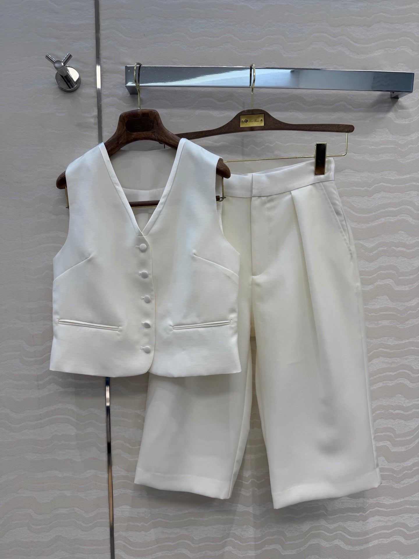 LP 2026 Set Vest & Cropped Pants White Polyester 373542