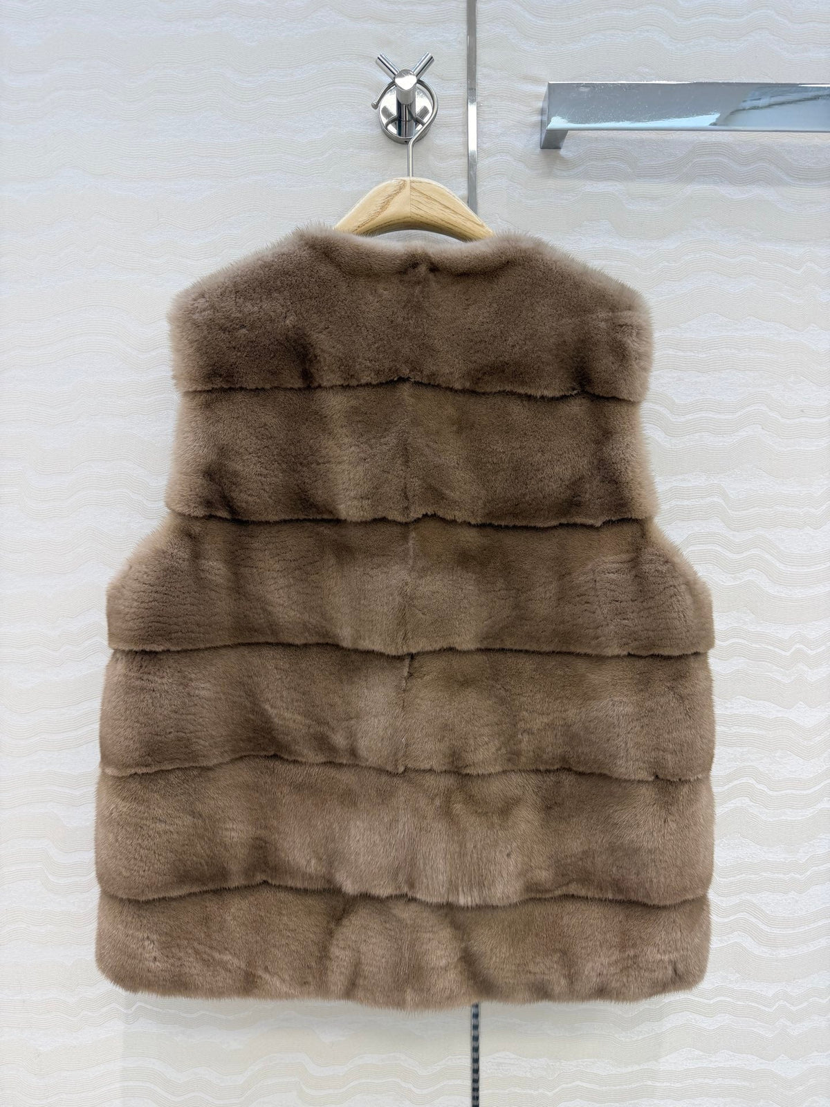 CD 26s Faux Fur Gilet Vest Brown Mink Fur 429415