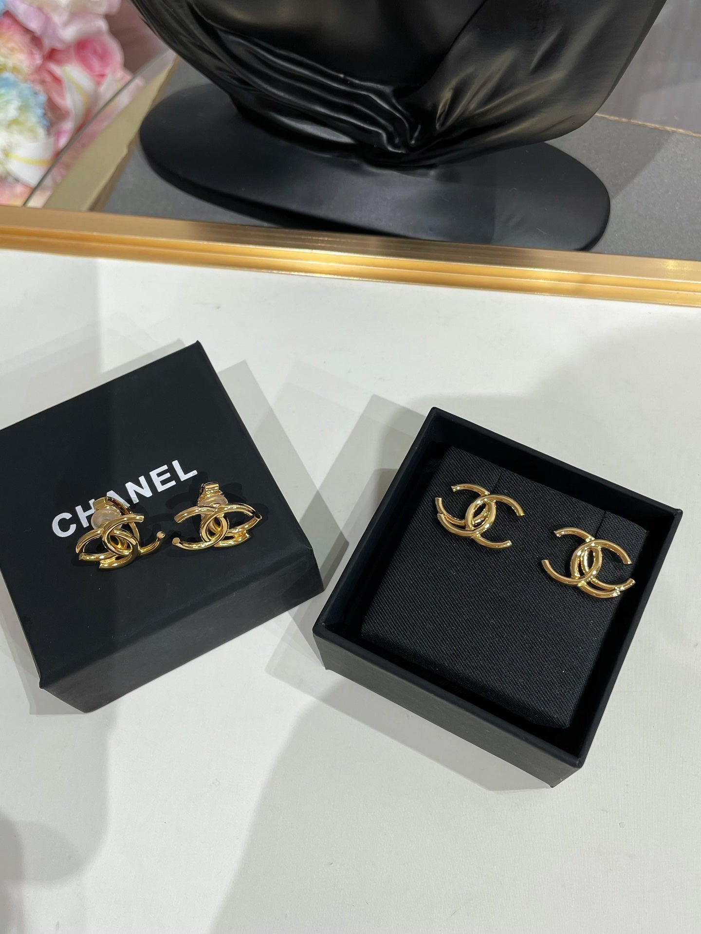 CC 26FW Gorgeous Earrings 001